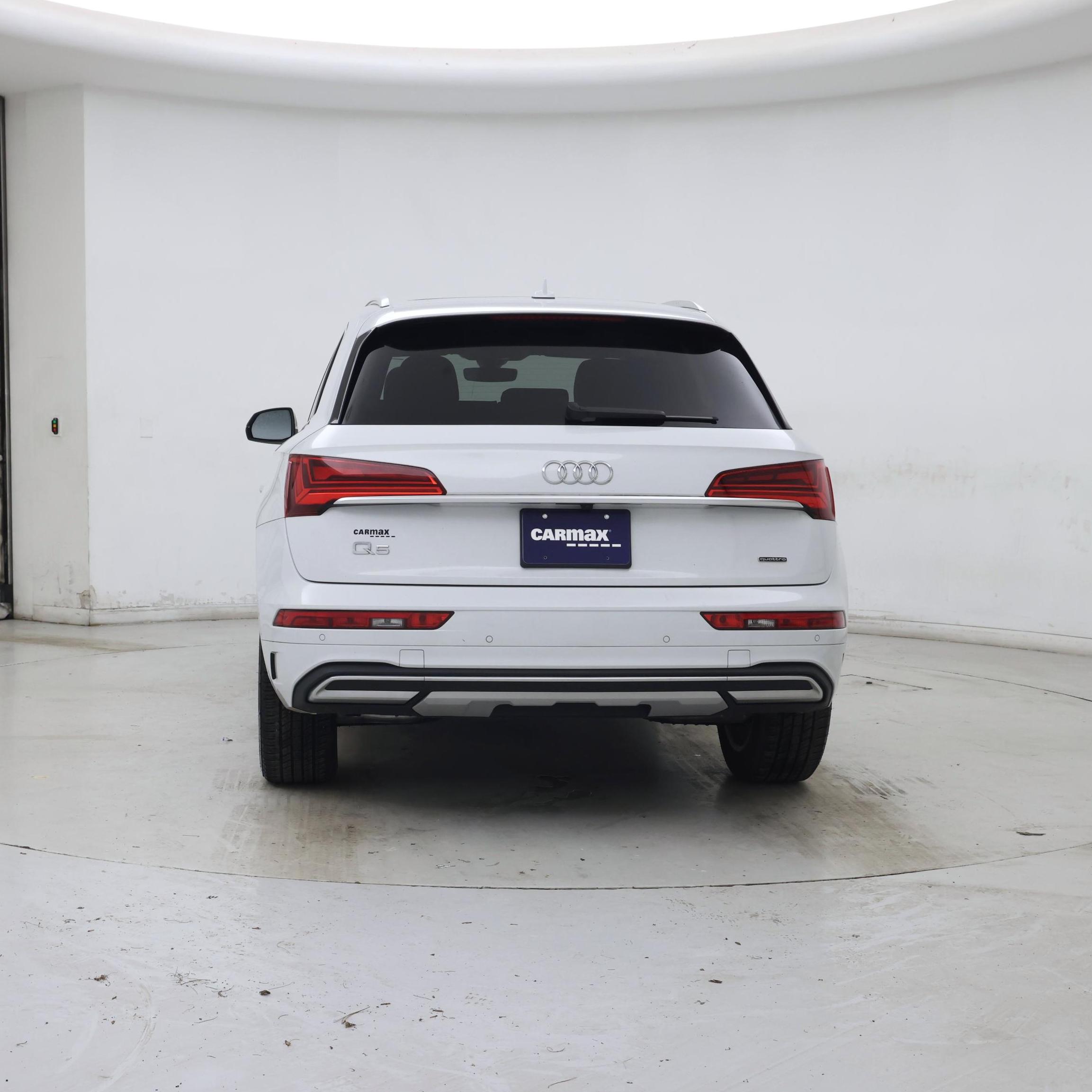 Thumbnail: 2023 Audi Q5 - 6