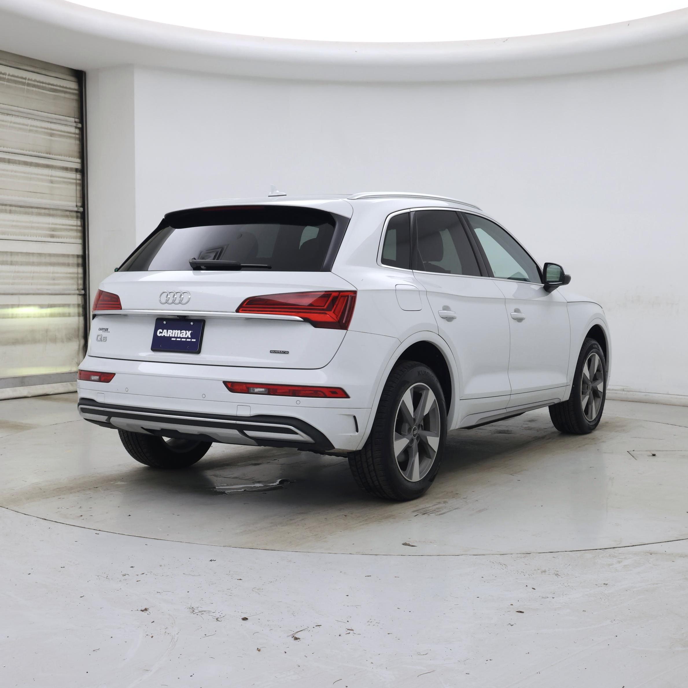 Thumbnail: 2023 Audi Q5 - 8
