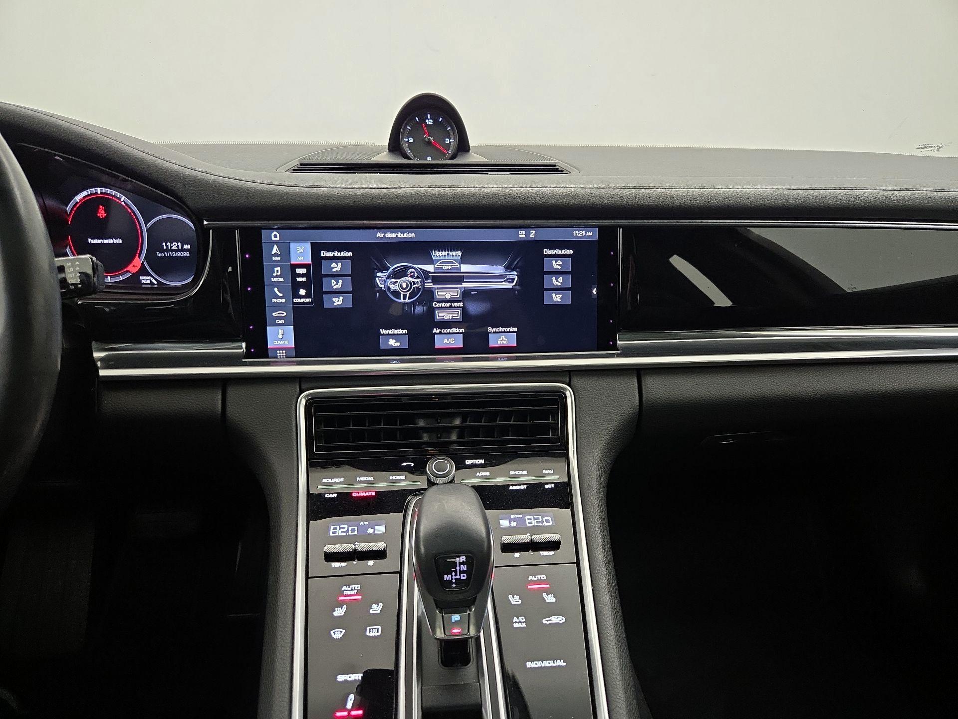 Thumbnail: 2018 Porsche Panamera - 17