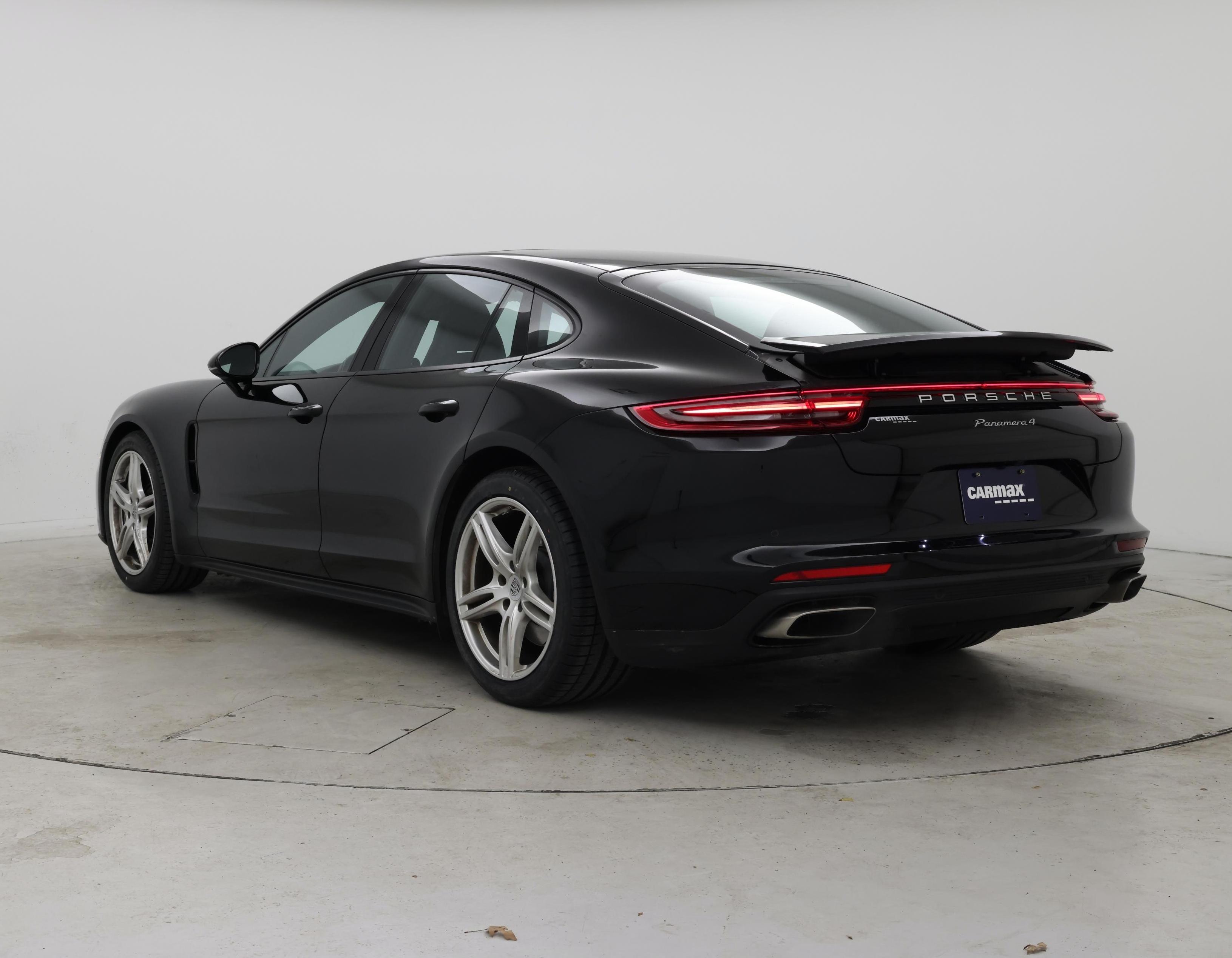 Thumbnail: 2018 Porsche Panamera - 2