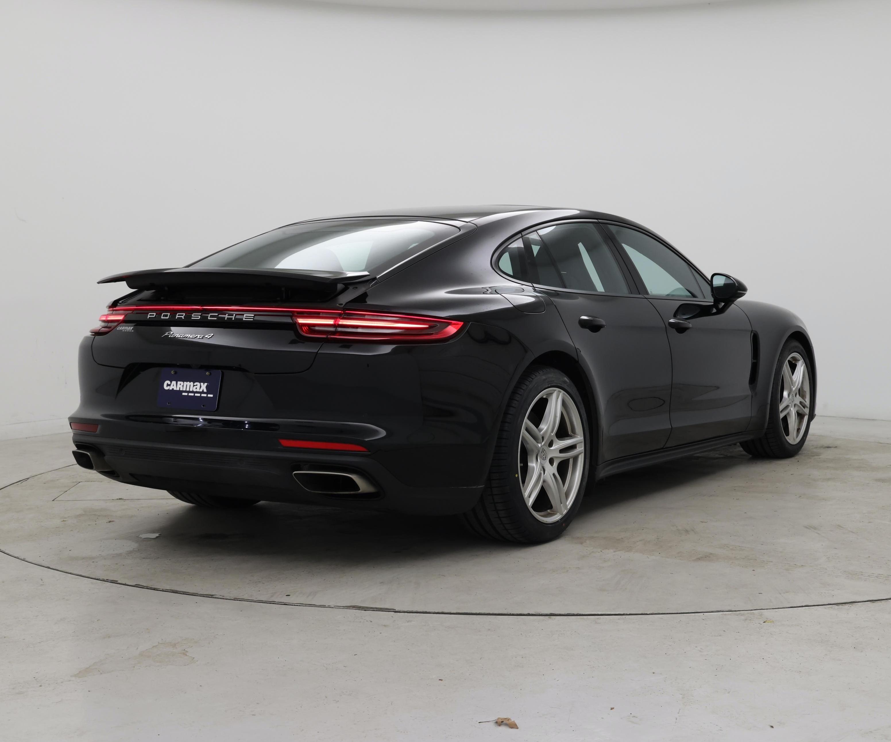 Thumbnail: 2018 Porsche Panamera - 8