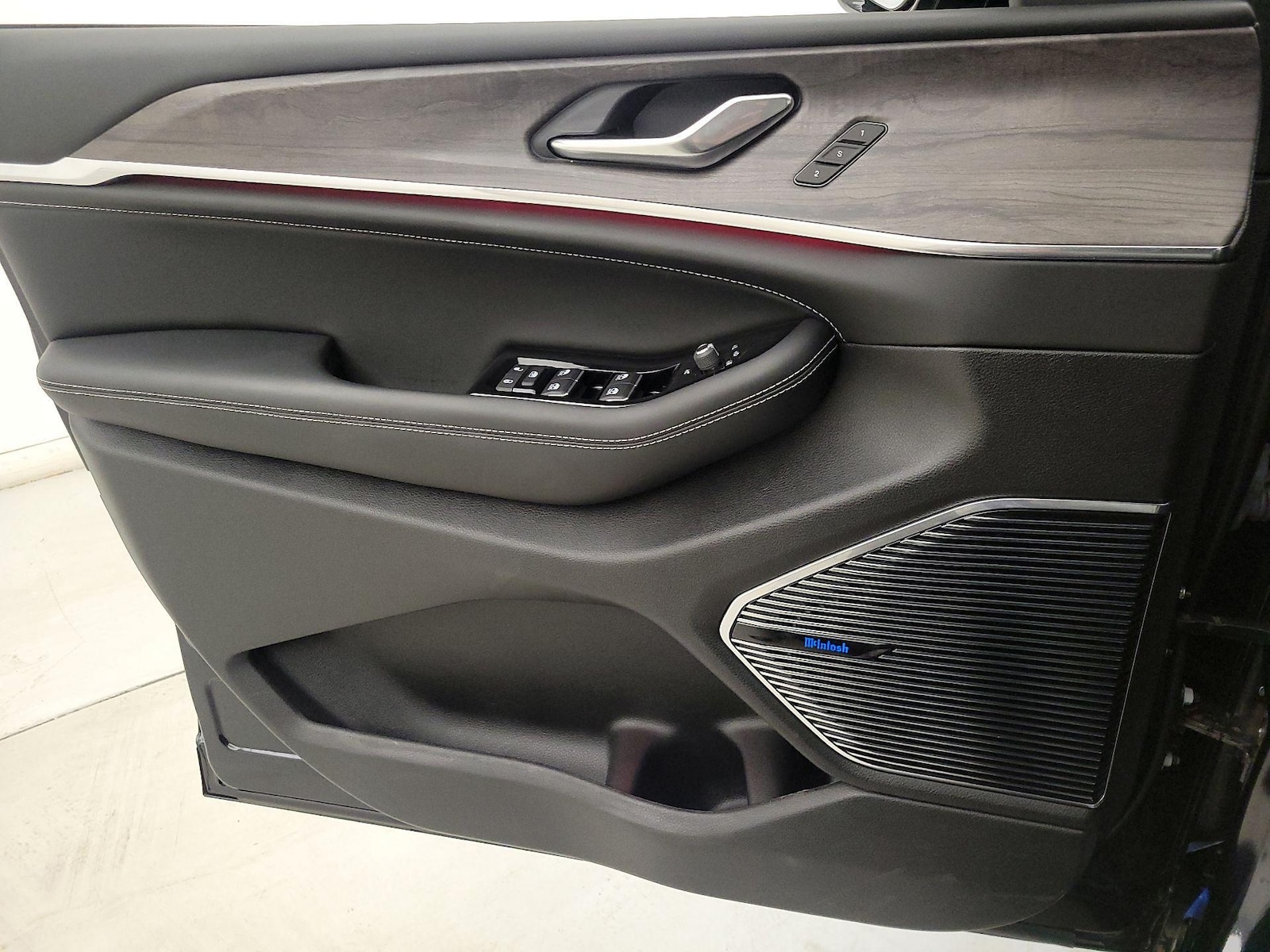 2024 Jeep Grand Cherokee Overland 4xe - Photo 13