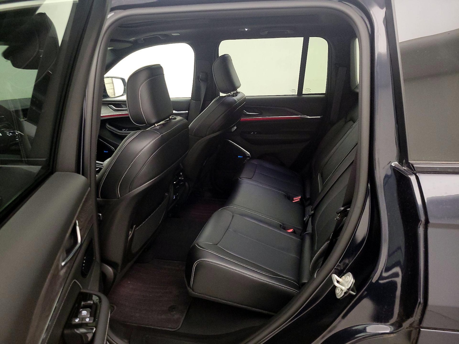 2024 Jeep Grand Cherokee Overland 4xe - Photo 21