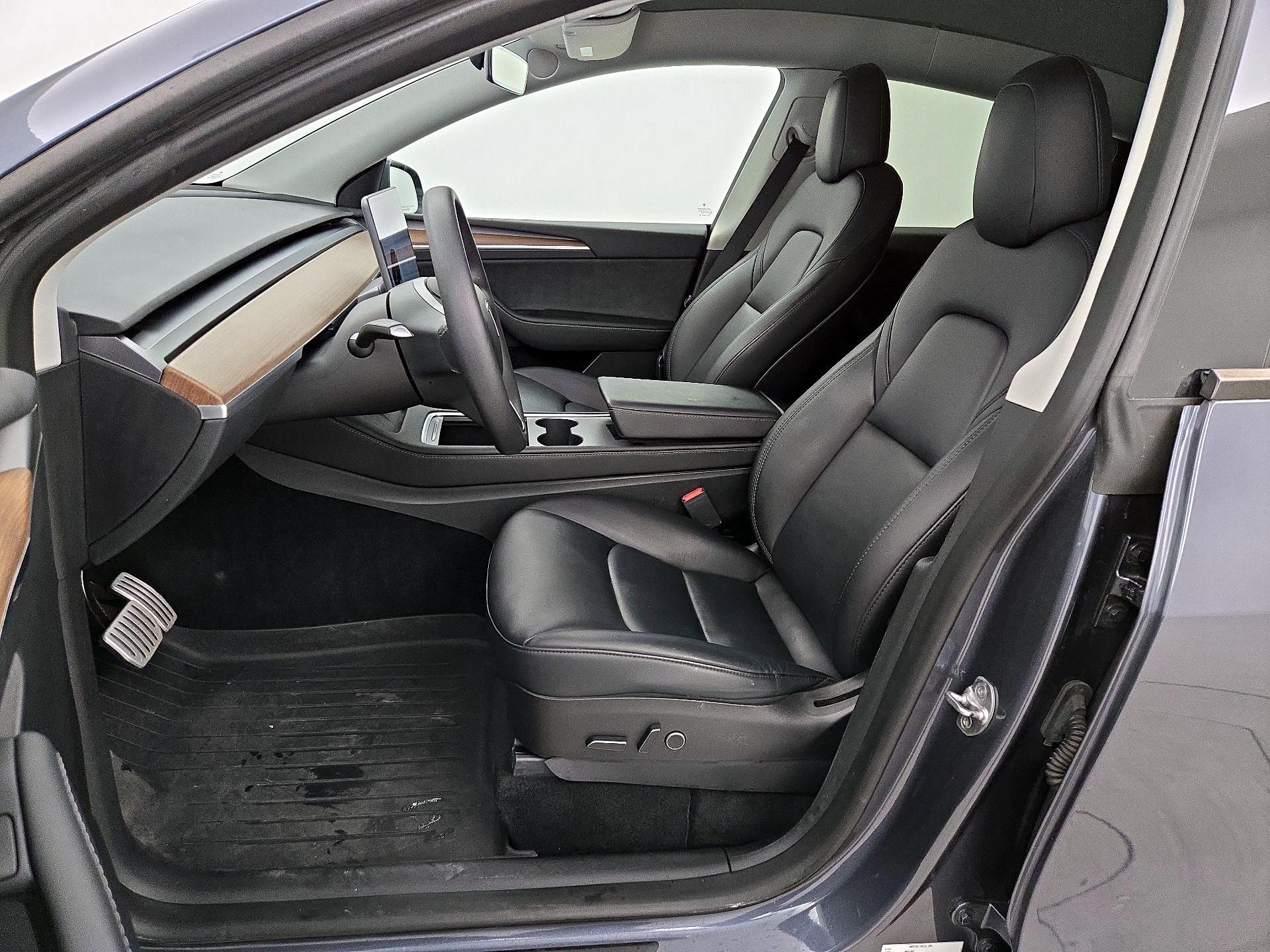 Thumbnail: 2023 Tesla Model Y - 11