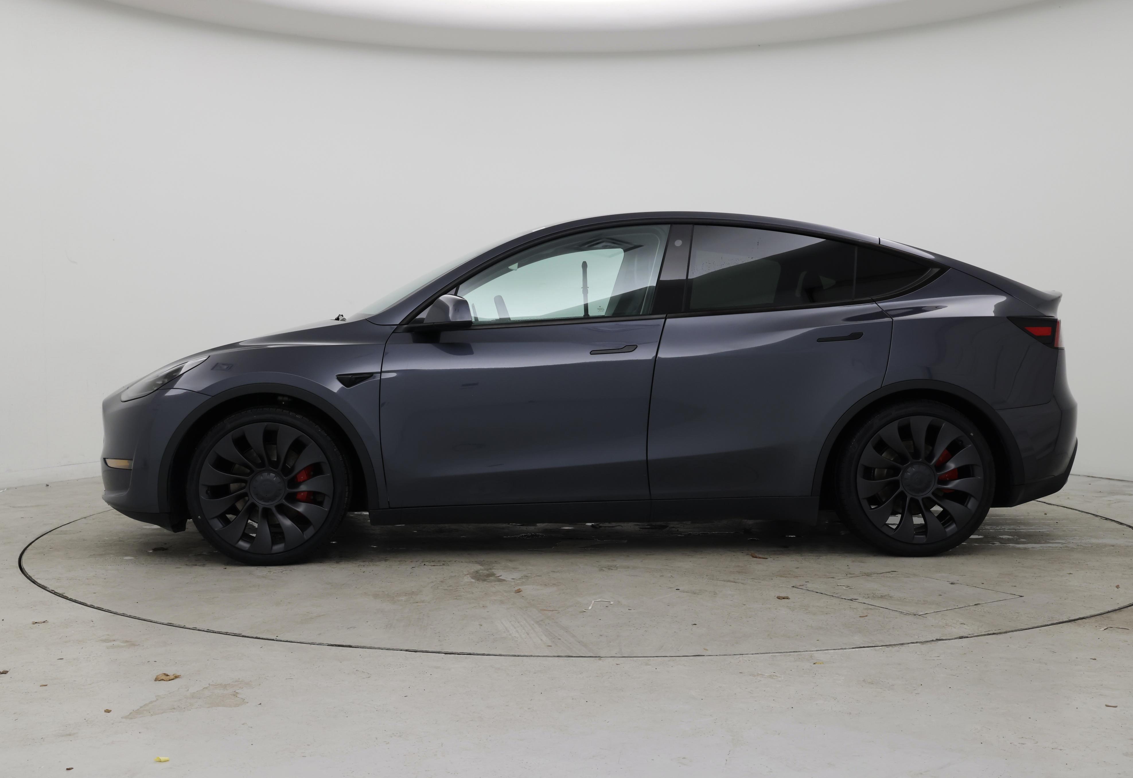 Thumbnail: 2023 Tesla Model Y - 3