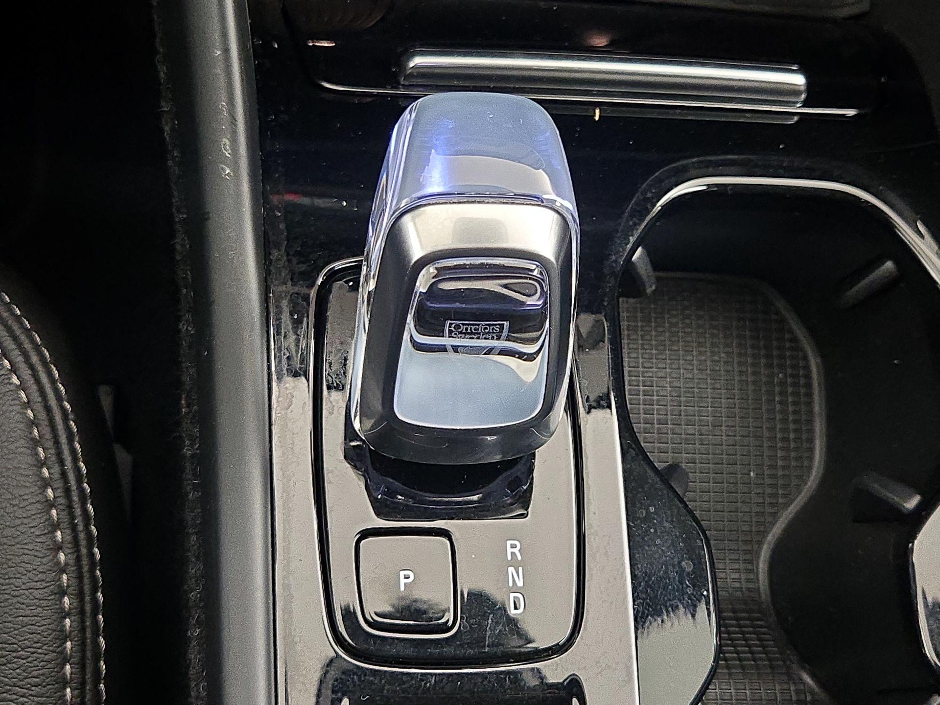 Thumbnail: 2023 Volvo XC40 - 18