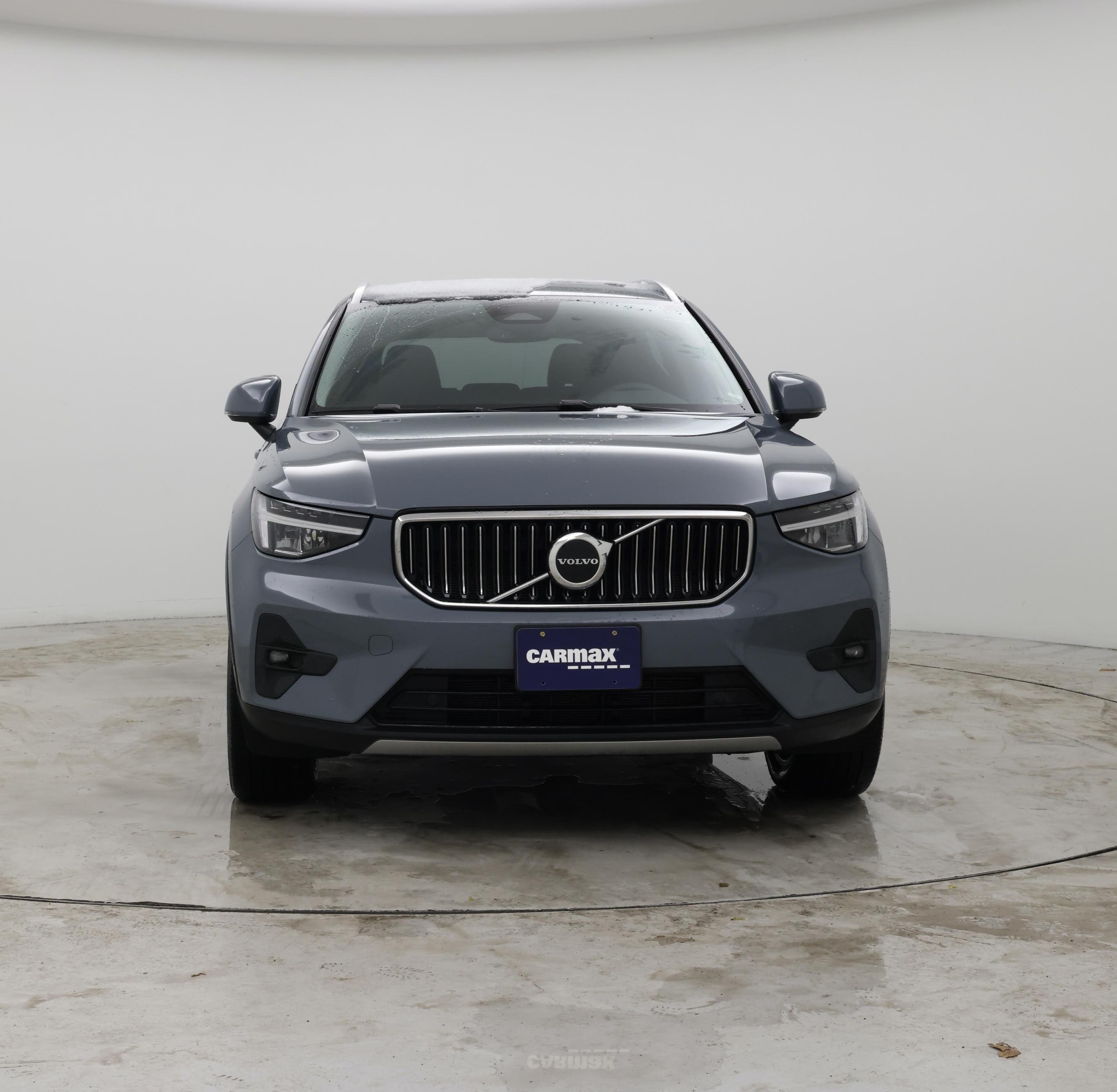 Thumbnail: 2023 Volvo XC40 - 5