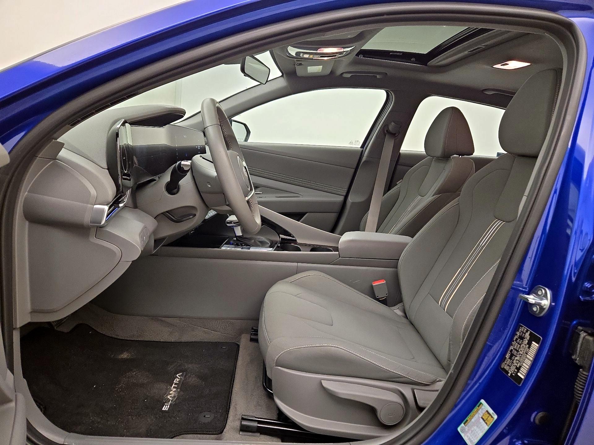 Thumbnail: 2025 Hyundai Elantra - 11