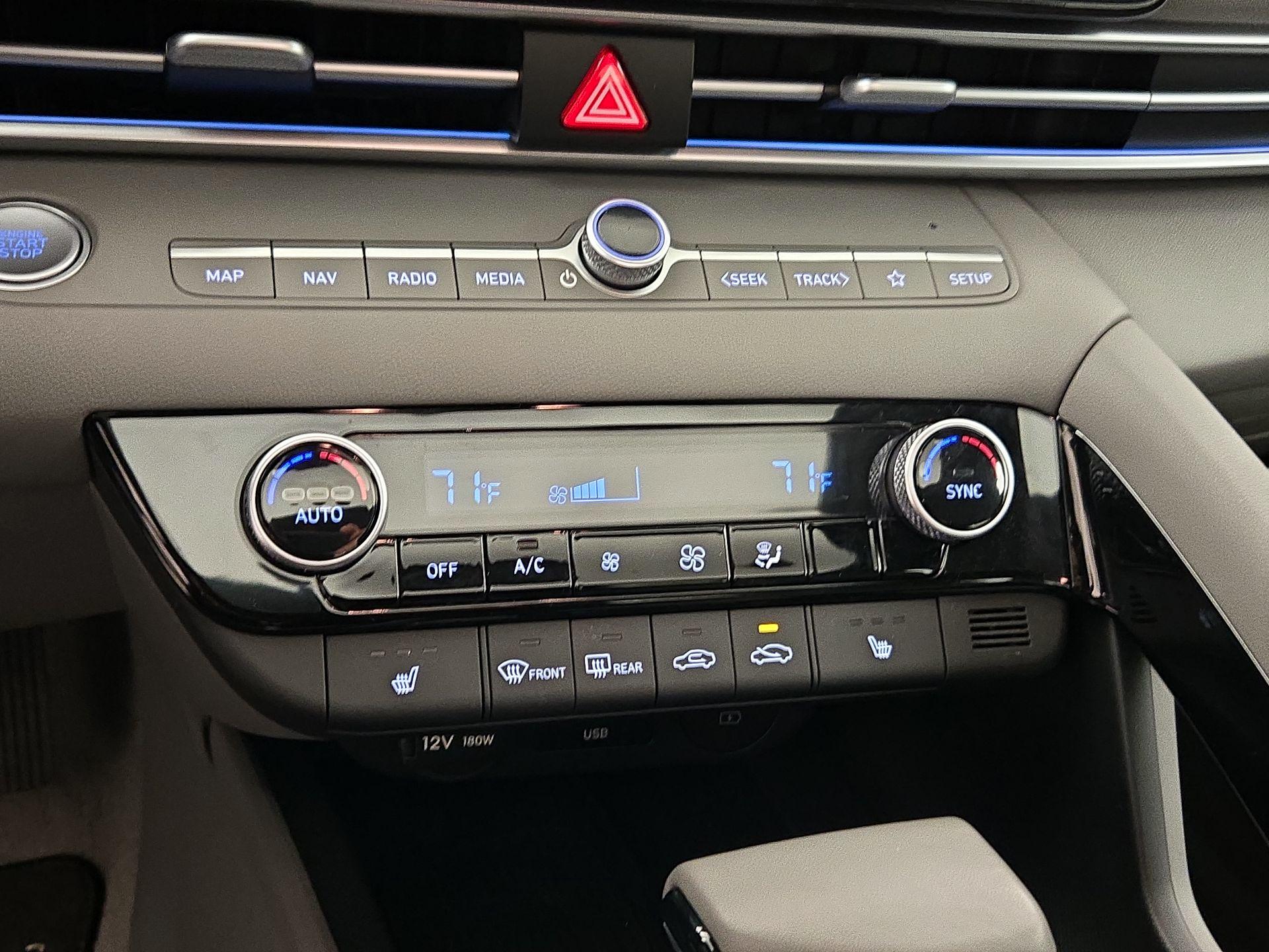 Thumbnail: 2025 Hyundai Elantra - 17