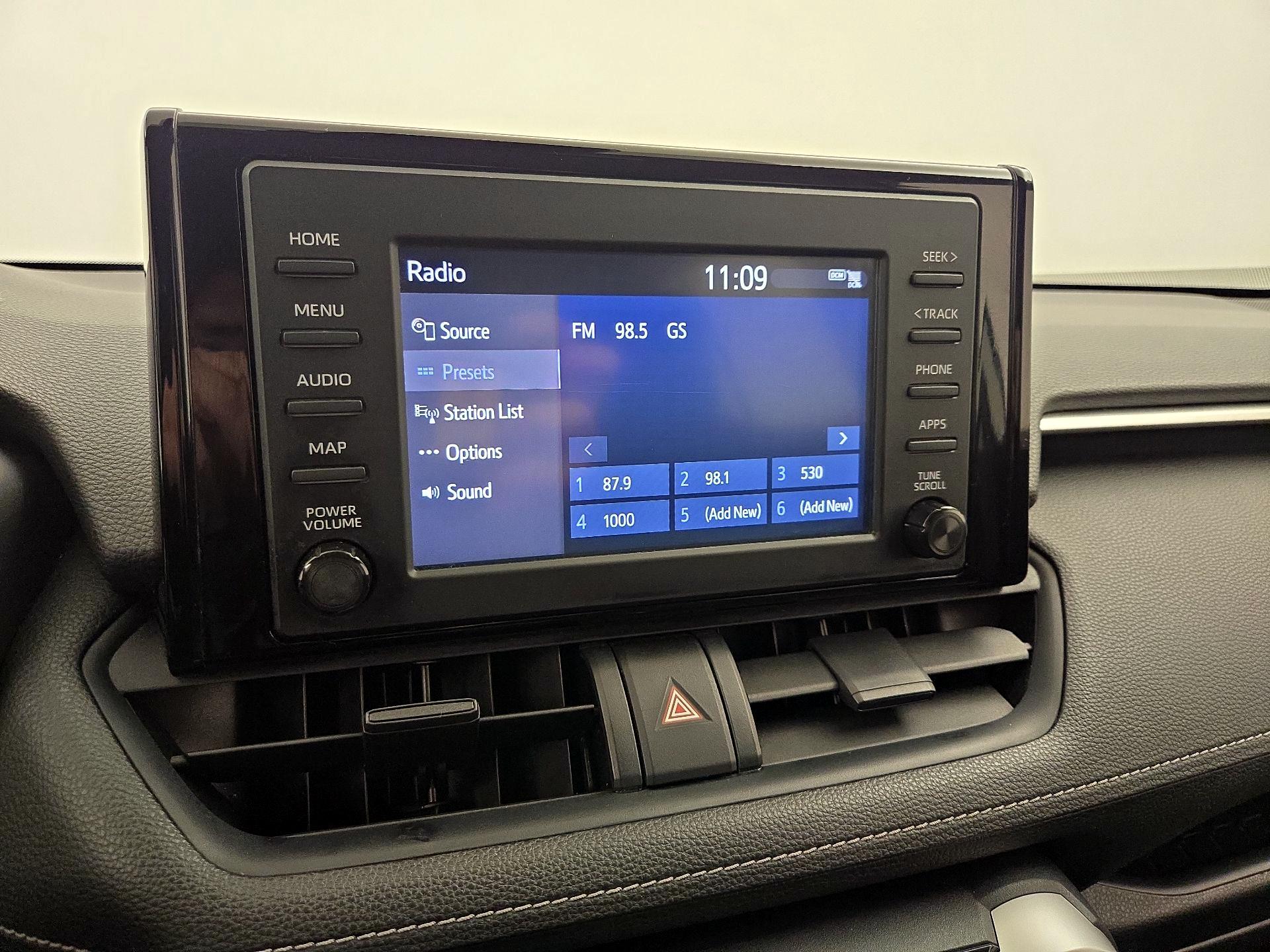 Thumbnail: 2019 Toyota RAV4 - 15