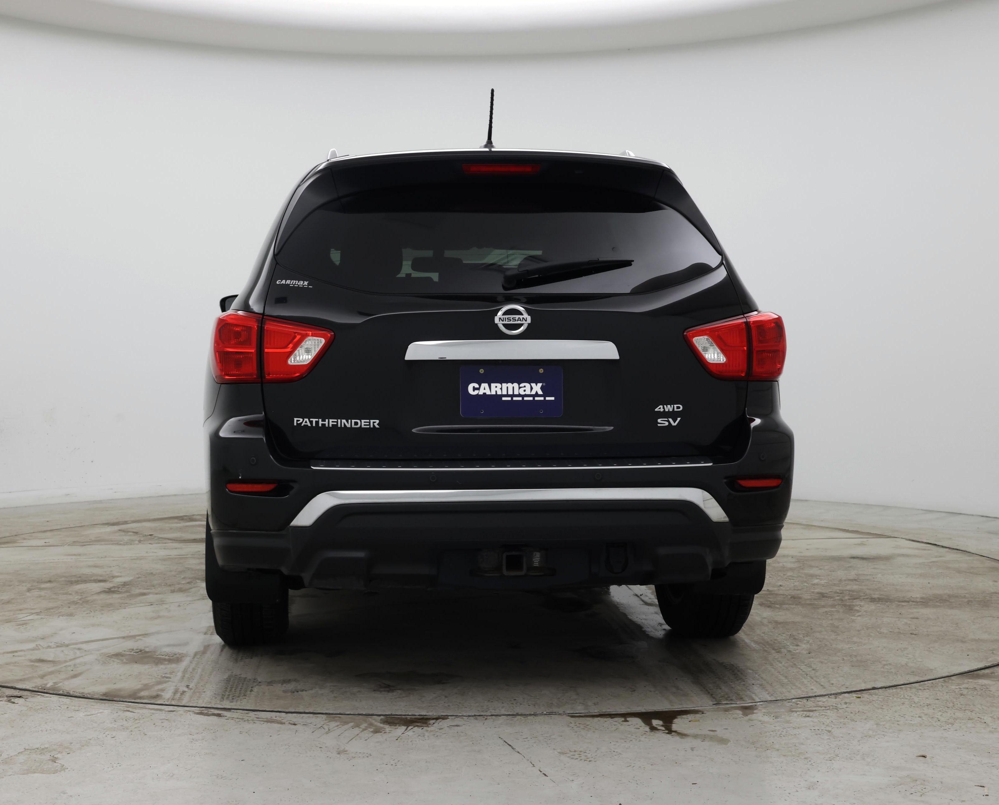 Thumbnail: 2017 Nissan Pathfinder - 6