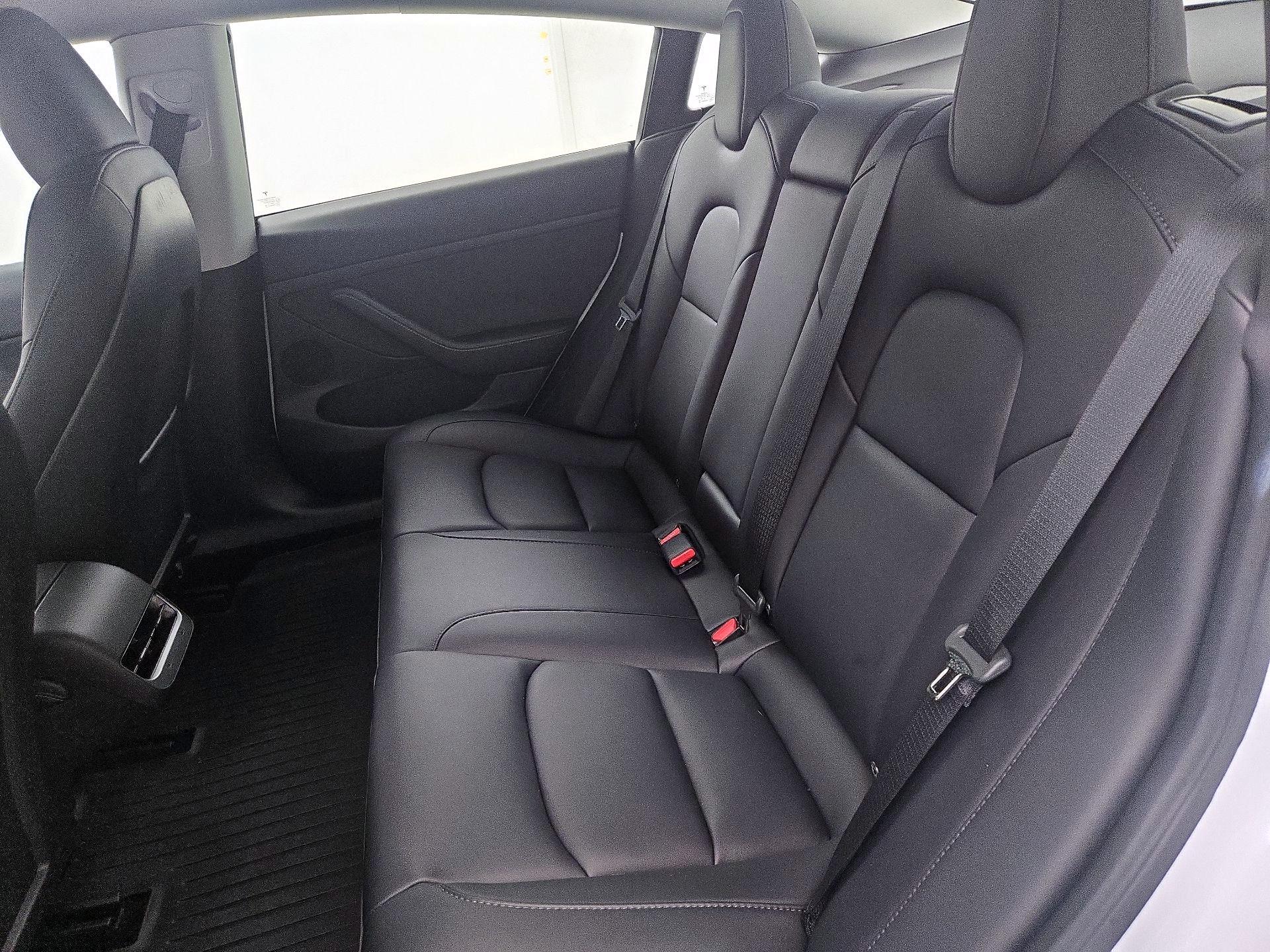 Thumbnail: 2023 Tesla Model 3 - 19