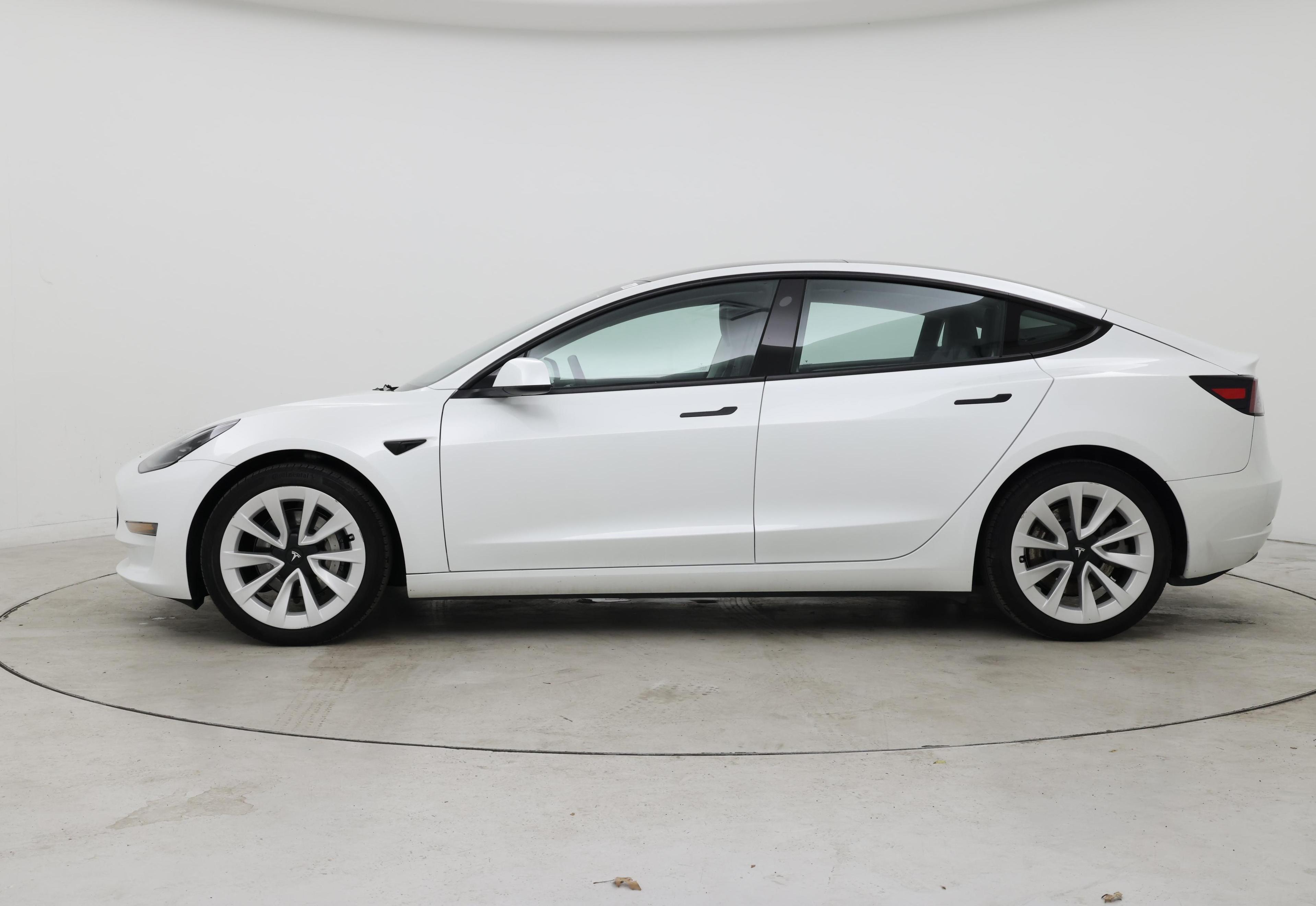 Thumbnail: 2023 Tesla Model 3 - 3