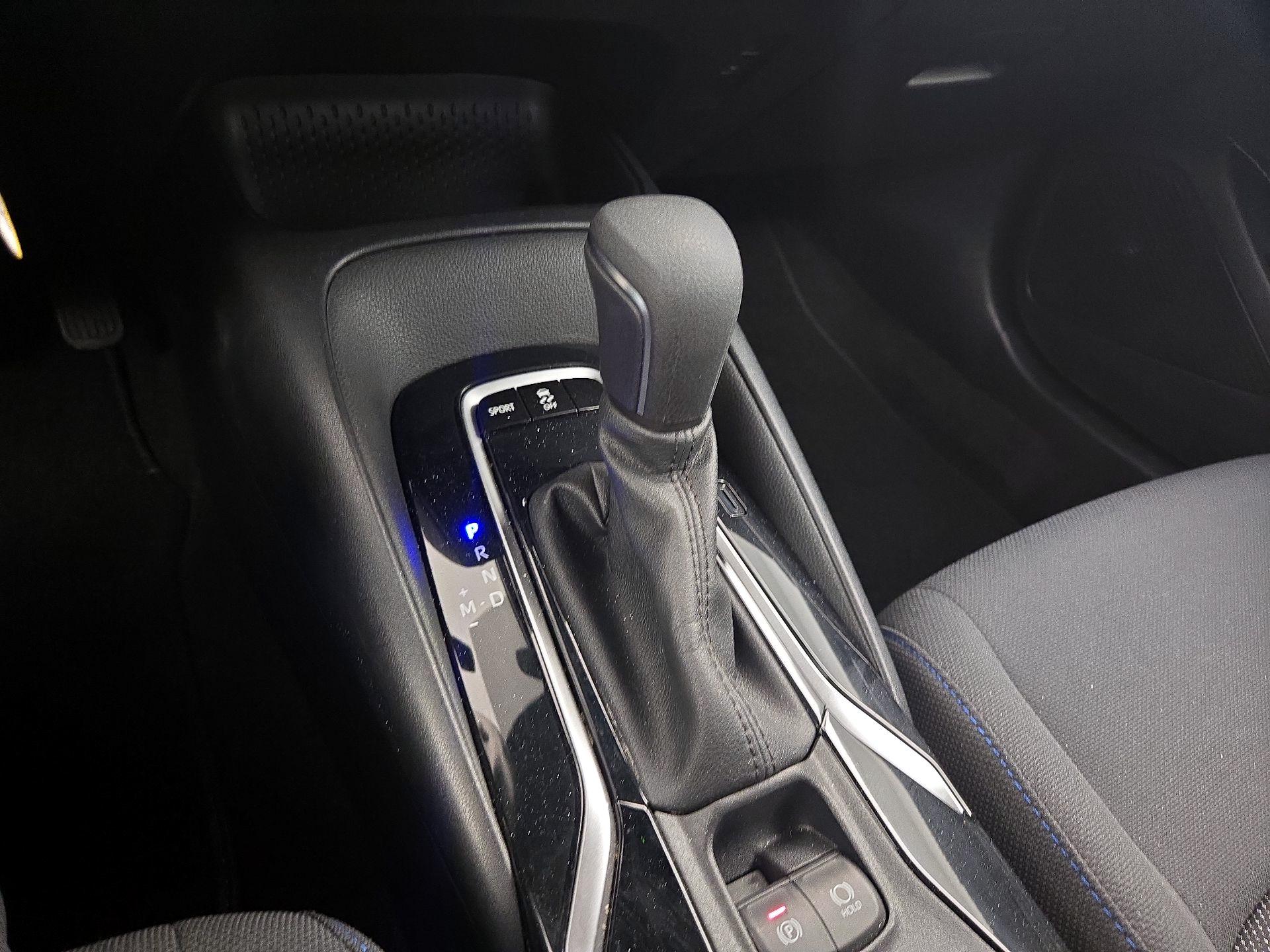 Thumbnail: 2021 Toyota Corolla - 17