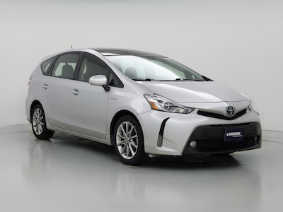 2017 Toyota Prius v Five