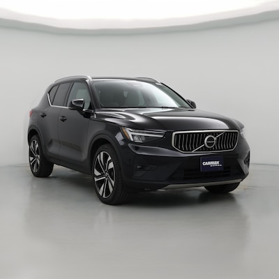 2023 Volvo XC40 B5 Plus Bright Theme