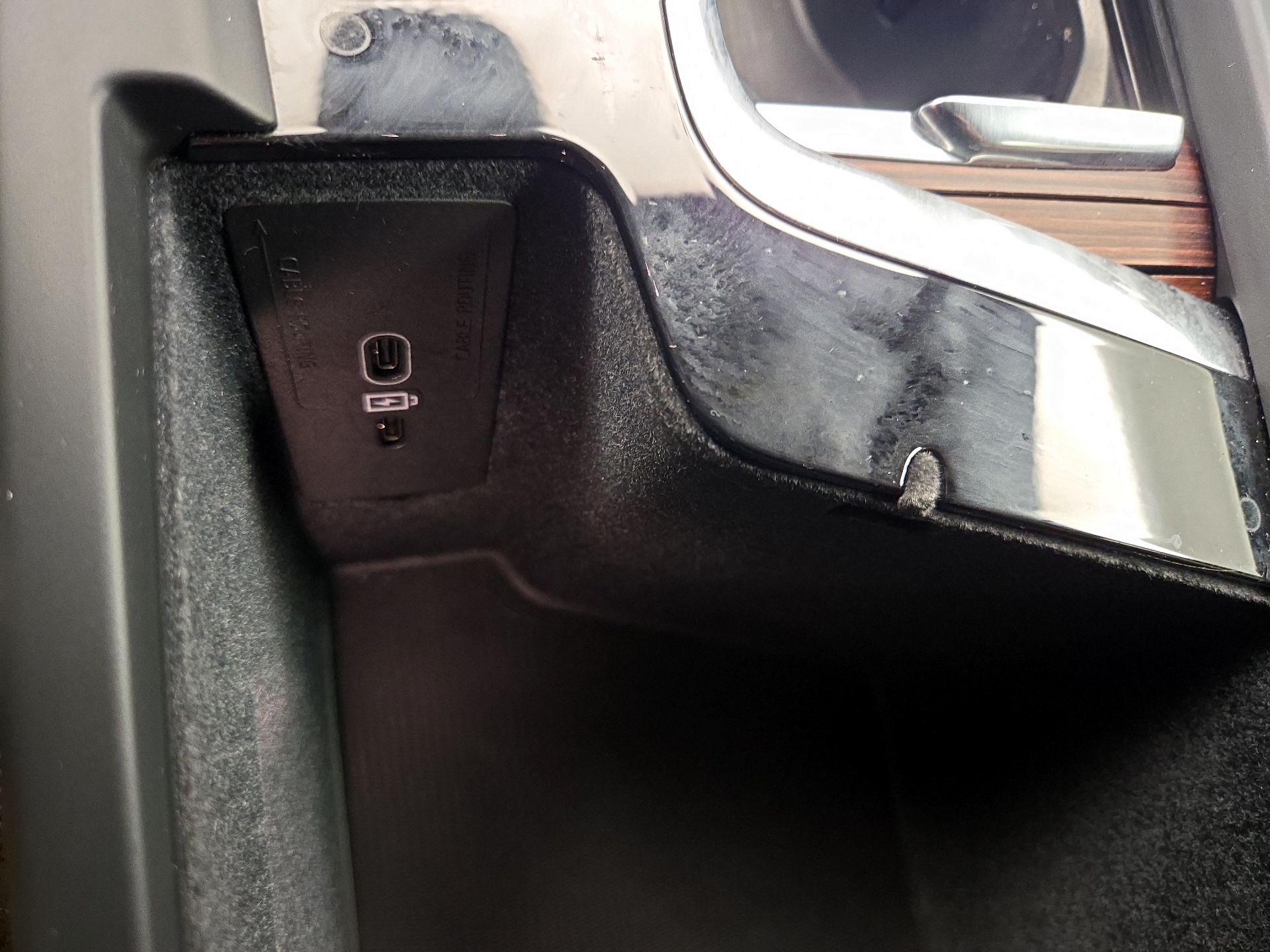 Thumbnail: 2025 Volvo S60 - 19