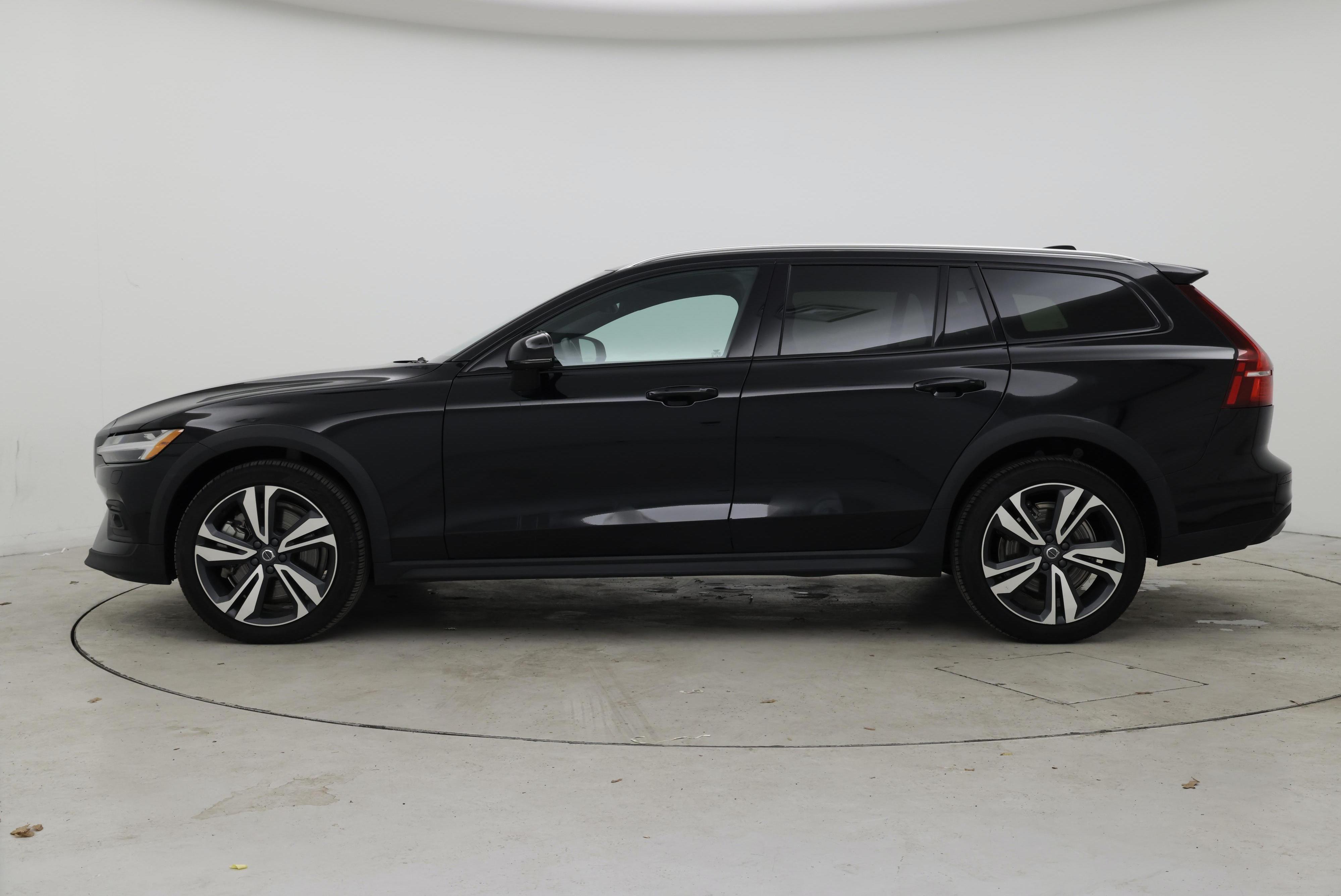 Thumbnail: 2025 Volvo S60 - 3