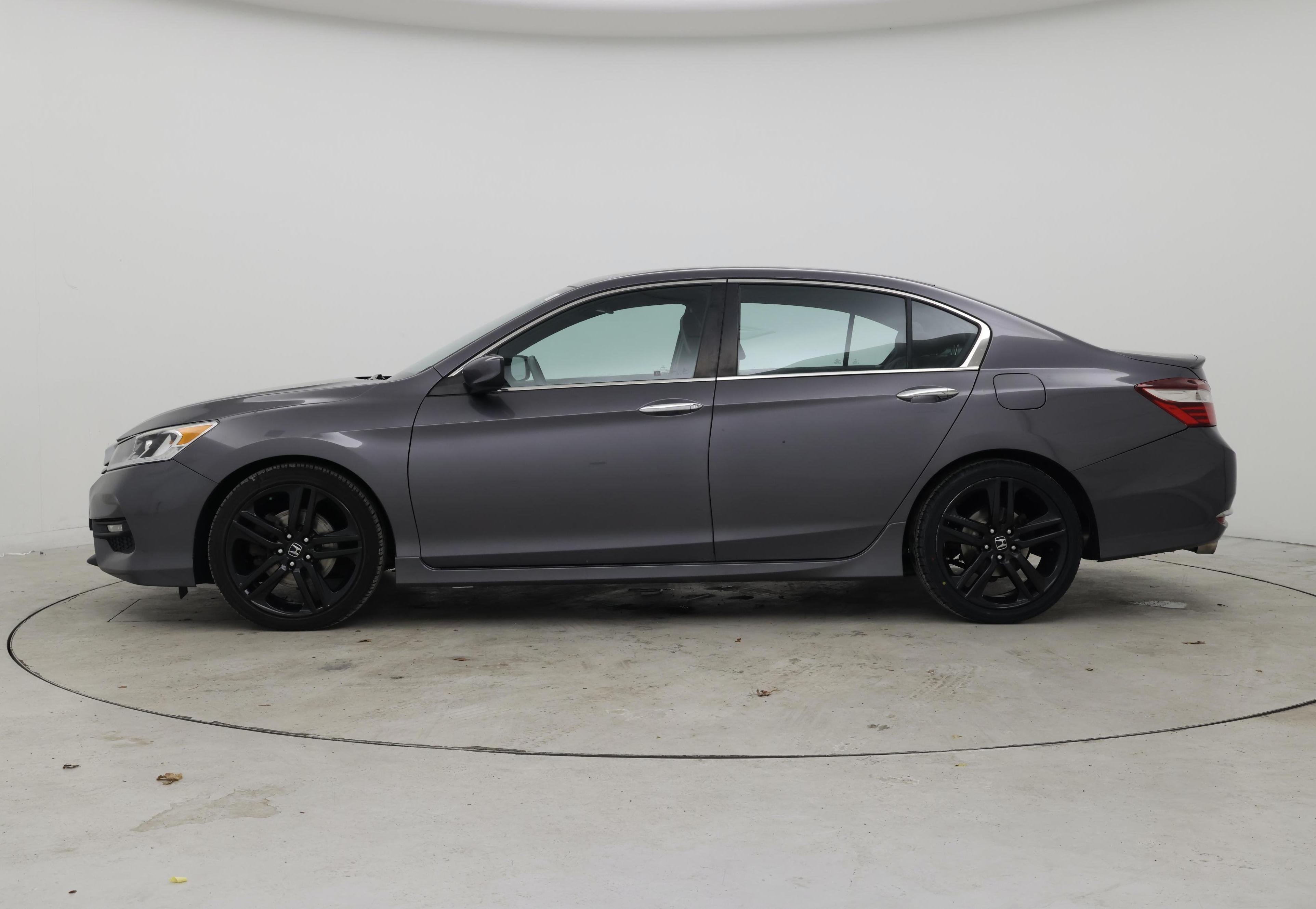 Thumbnail: 2017 Honda Accord - 3