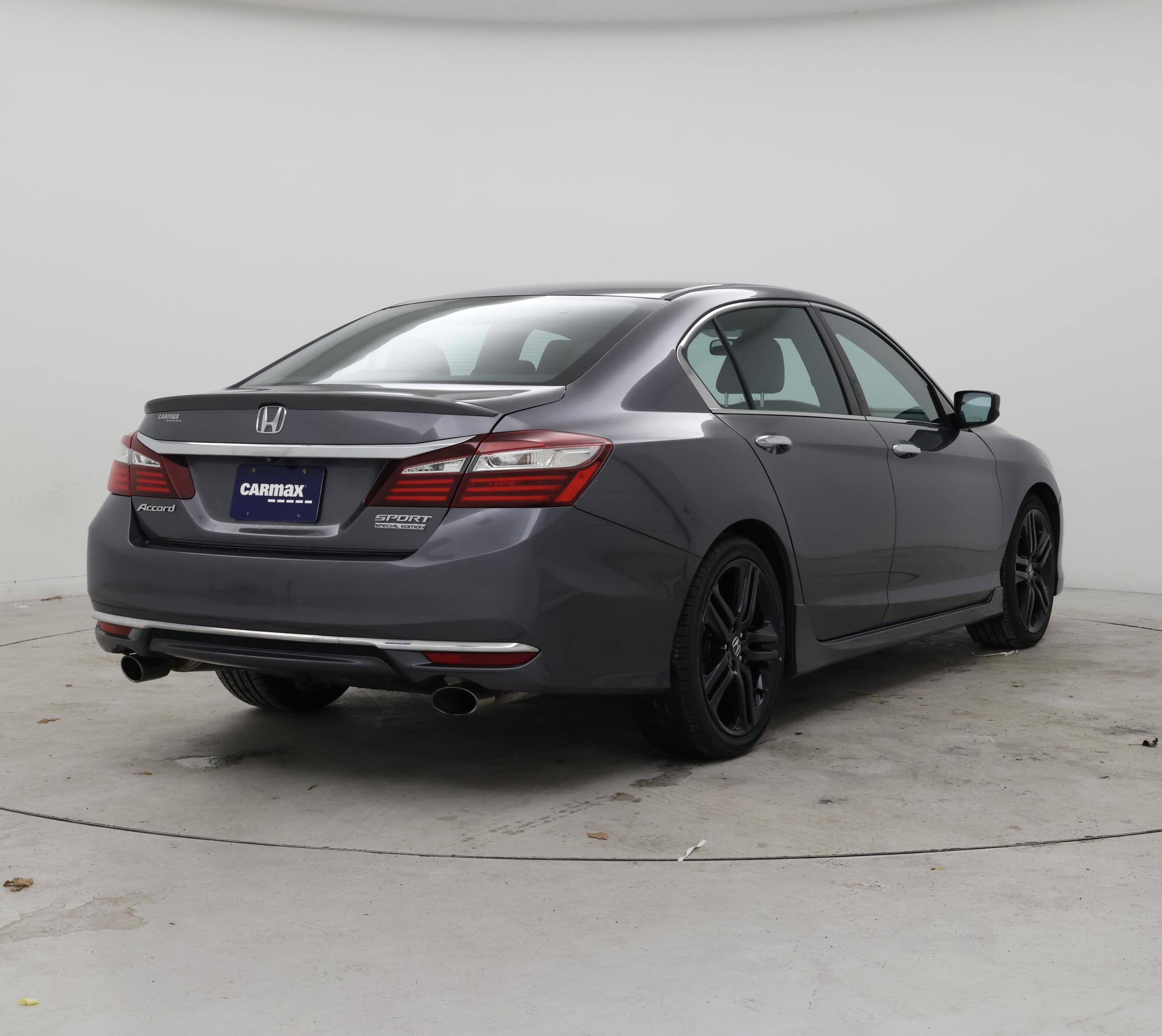 Thumbnail: 2017 Honda Accord - 8