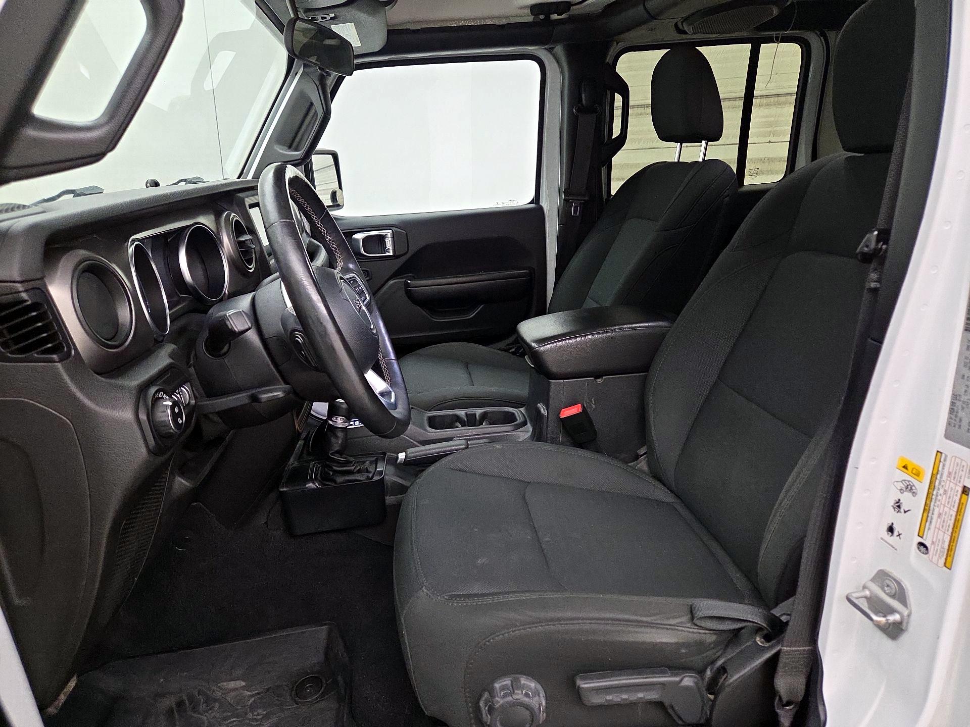 Thumbnail: 2020 Jeep Gladiator - 11