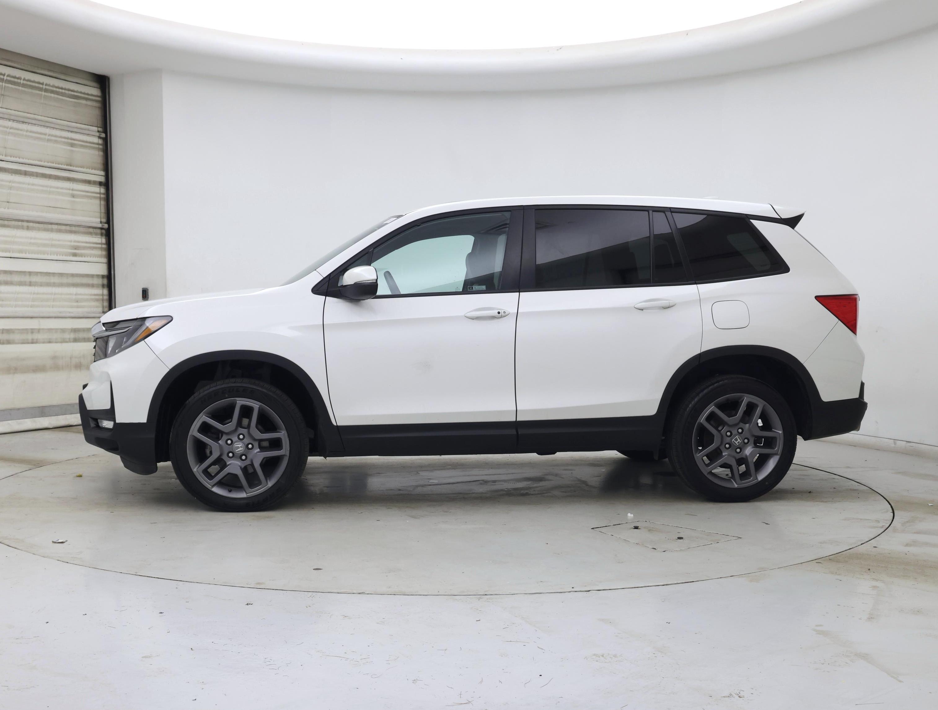 Thumbnail: 2023 Honda Passport - 3