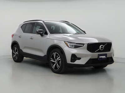 2023 Volvo XC40 B5 Plus Bright Theme