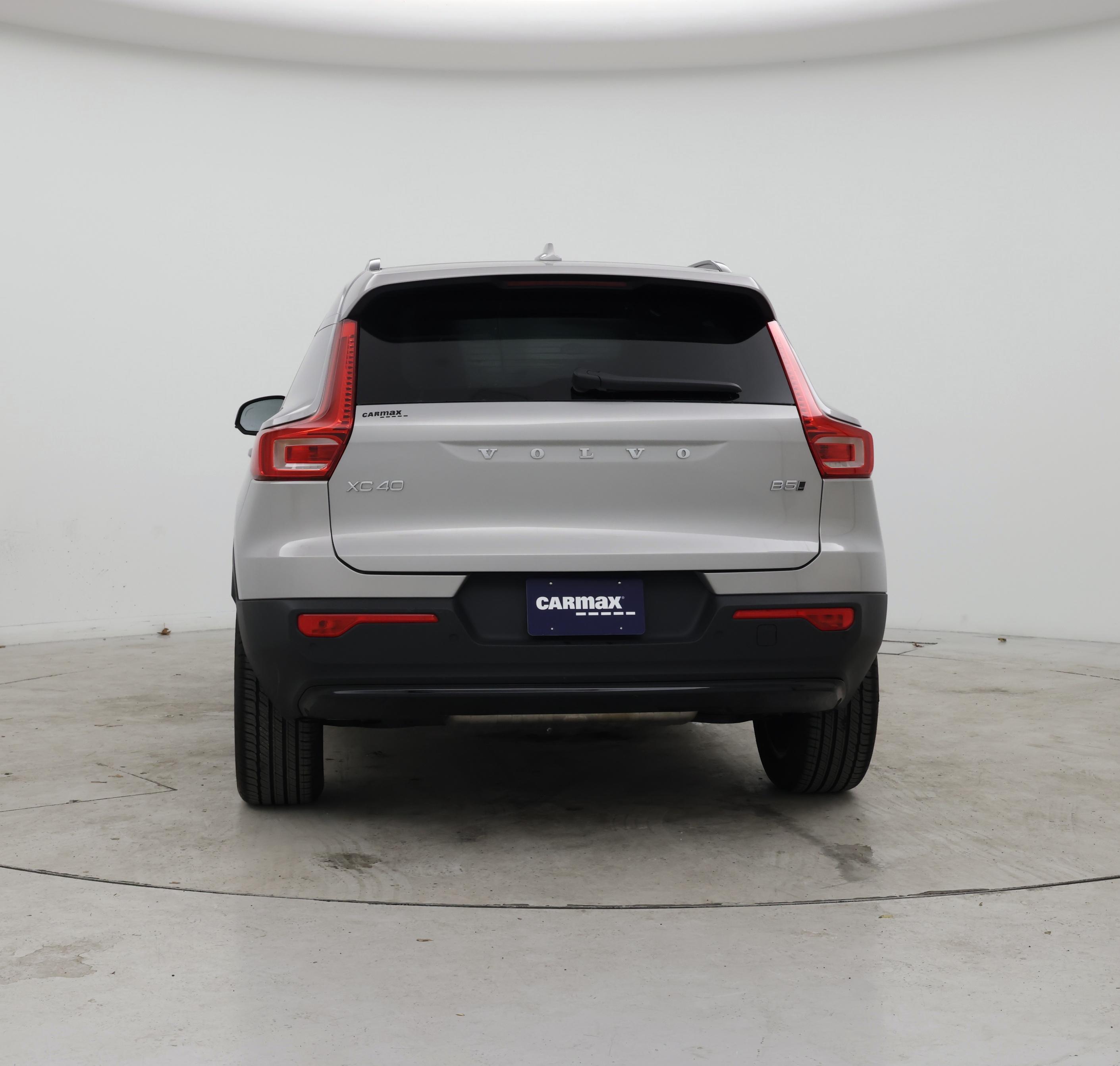 Thumbnail: 2023 Volvo XC40 - 6