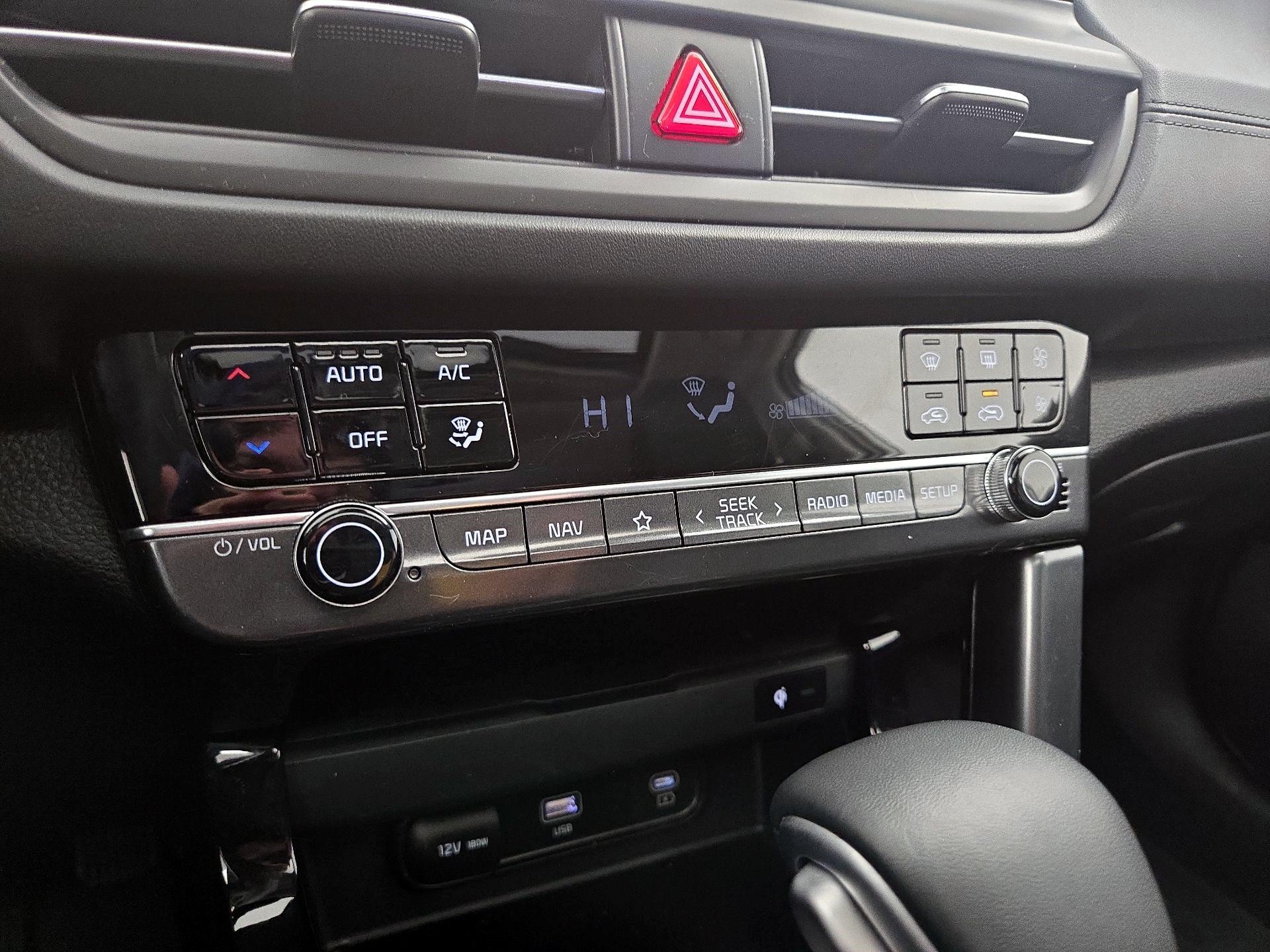 Thumbnail: 2024 Kia Seltos - 15