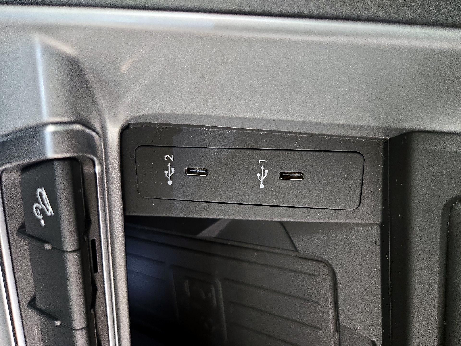 Thumbnail: 2024 Audi Q3 - 19