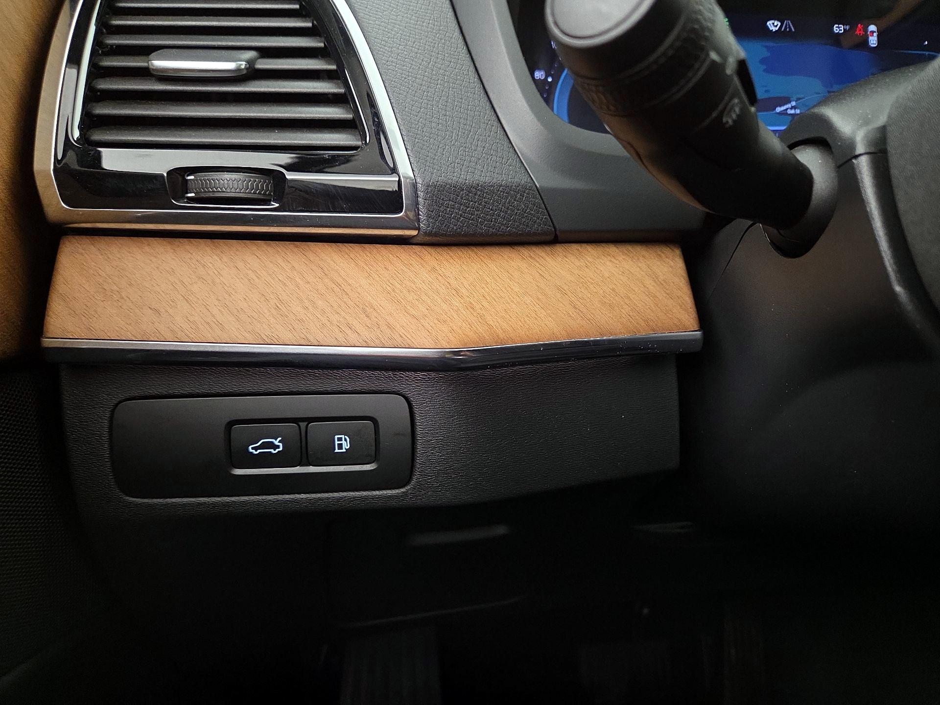 Thumbnail: 2024 Volvo XC90 - 13