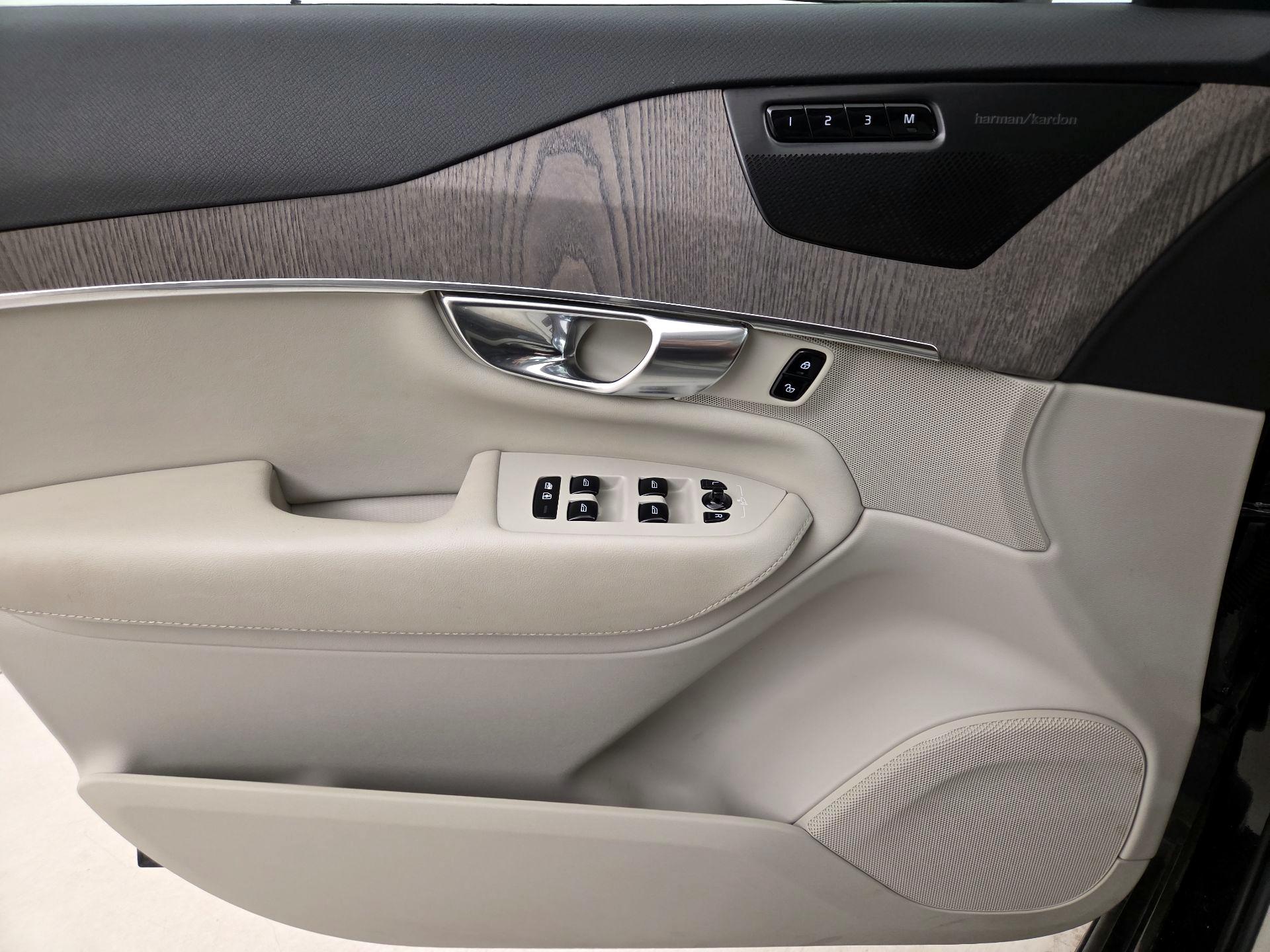 Thumbnail: 2023 Volvo XC90 - 12