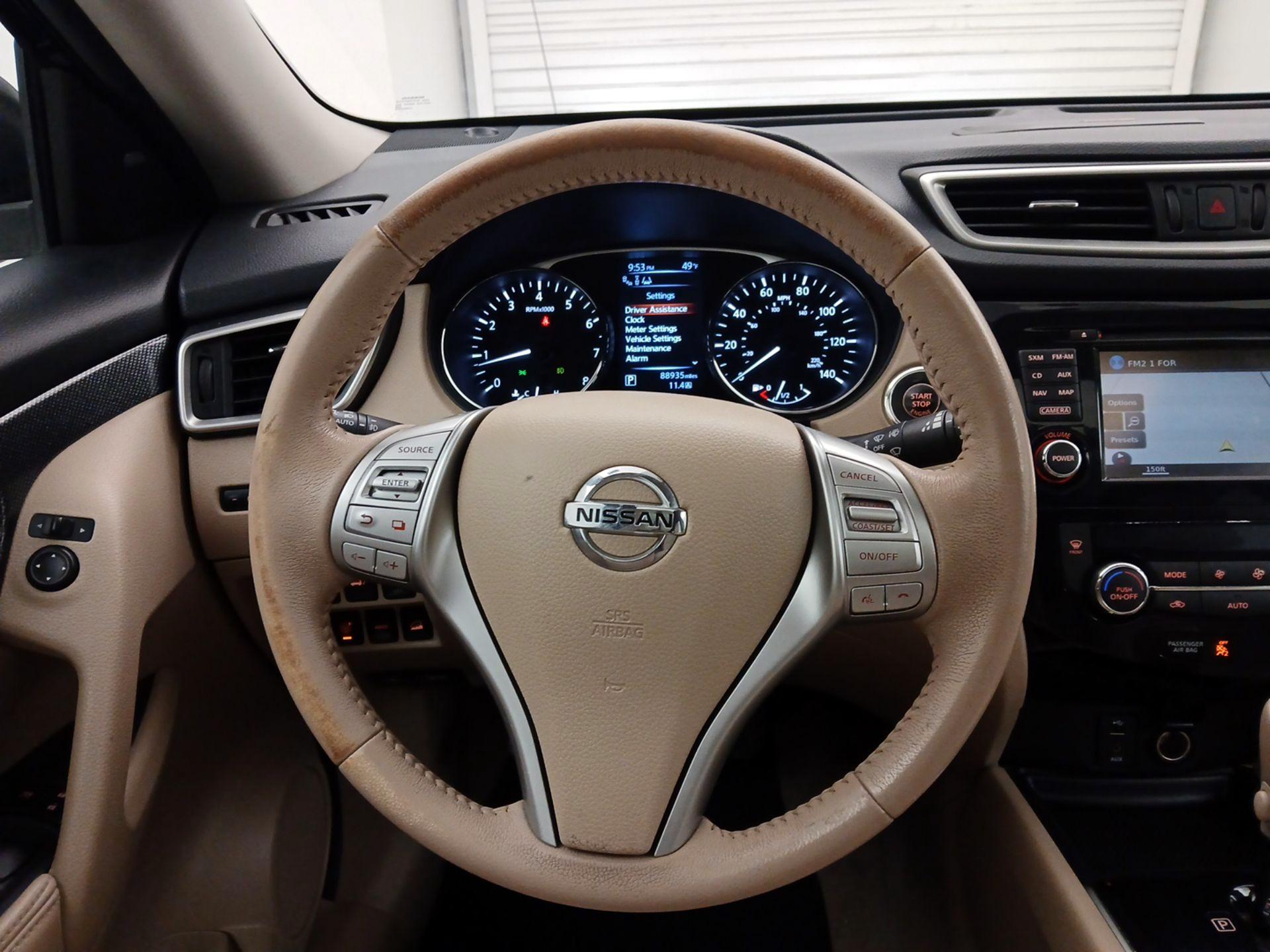 Thumbnail: 2015 Nissan Rogue - 10