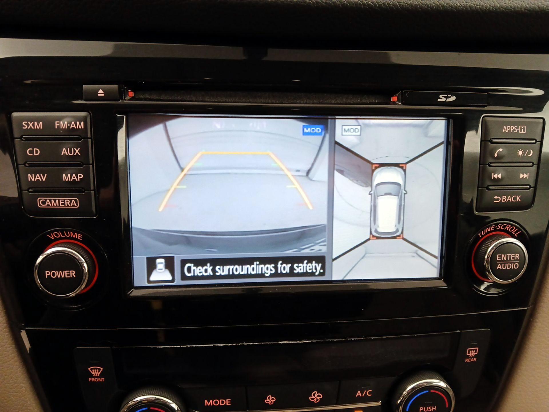 Thumbnail: 2015 Nissan Rogue - 15