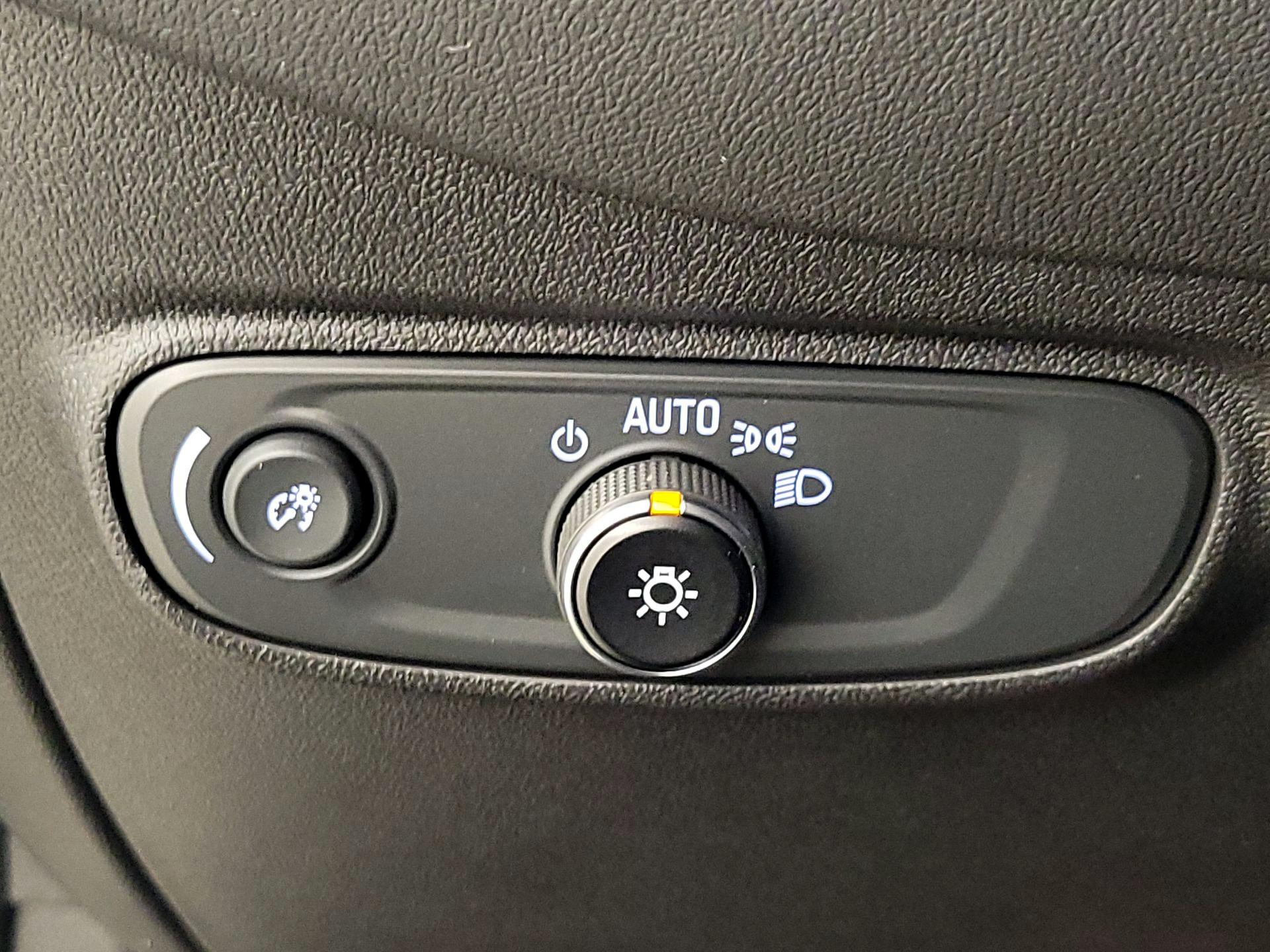 Thumbnail: 2023 Chevrolet Equinox - 13