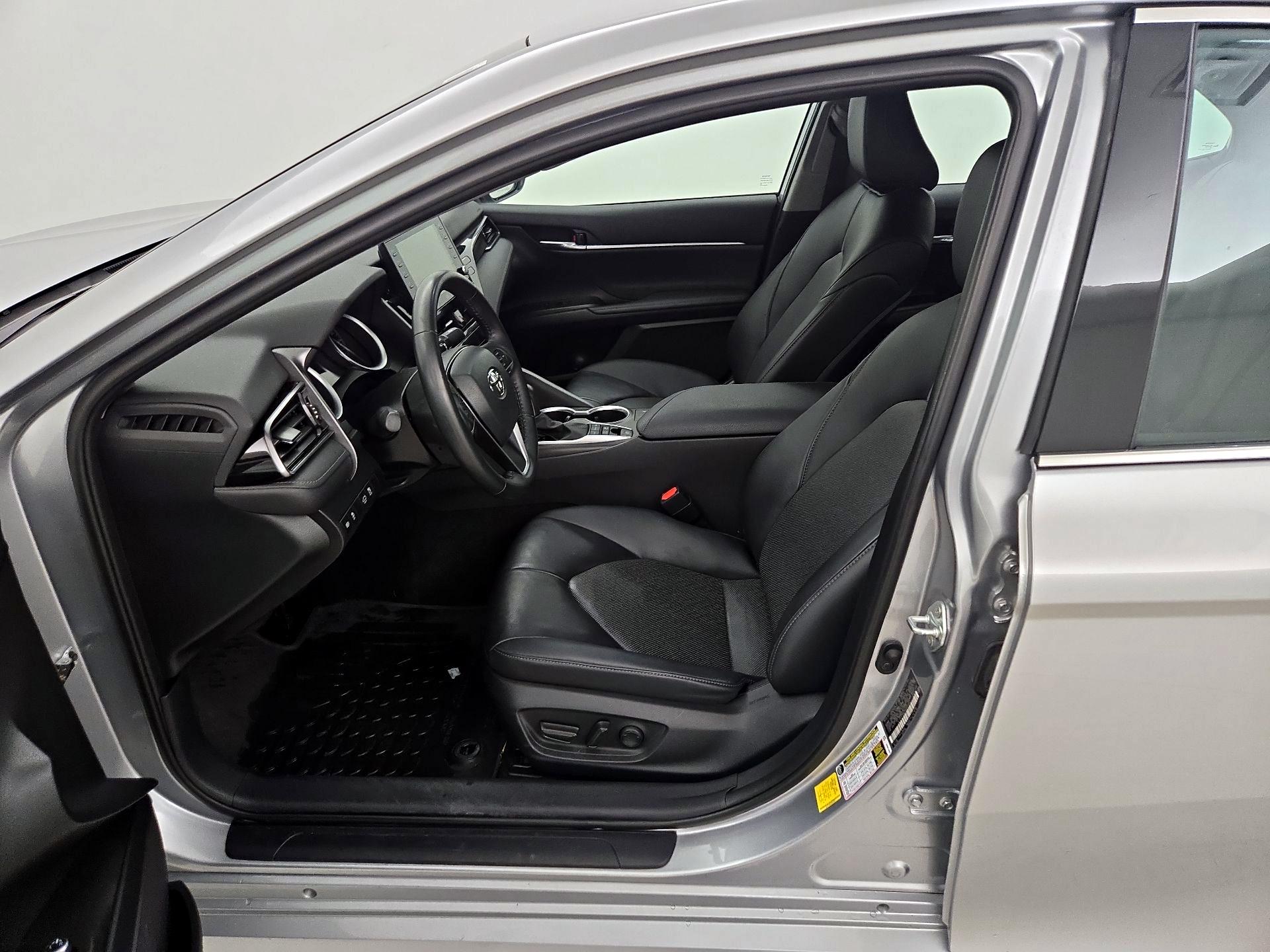 Thumbnail: 2023 Toyota Camry - 11