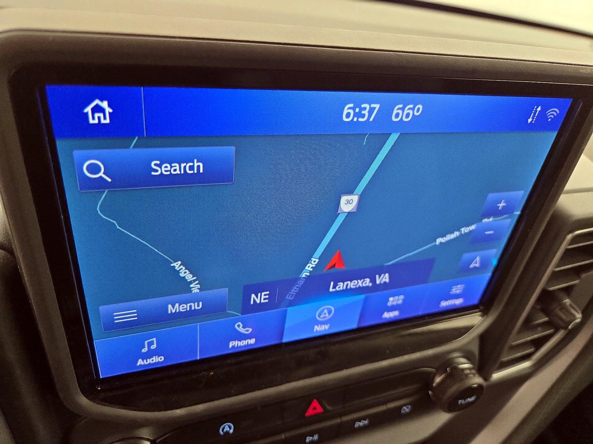 Thumbnail: 2022 Ford Bronco Sport - 14