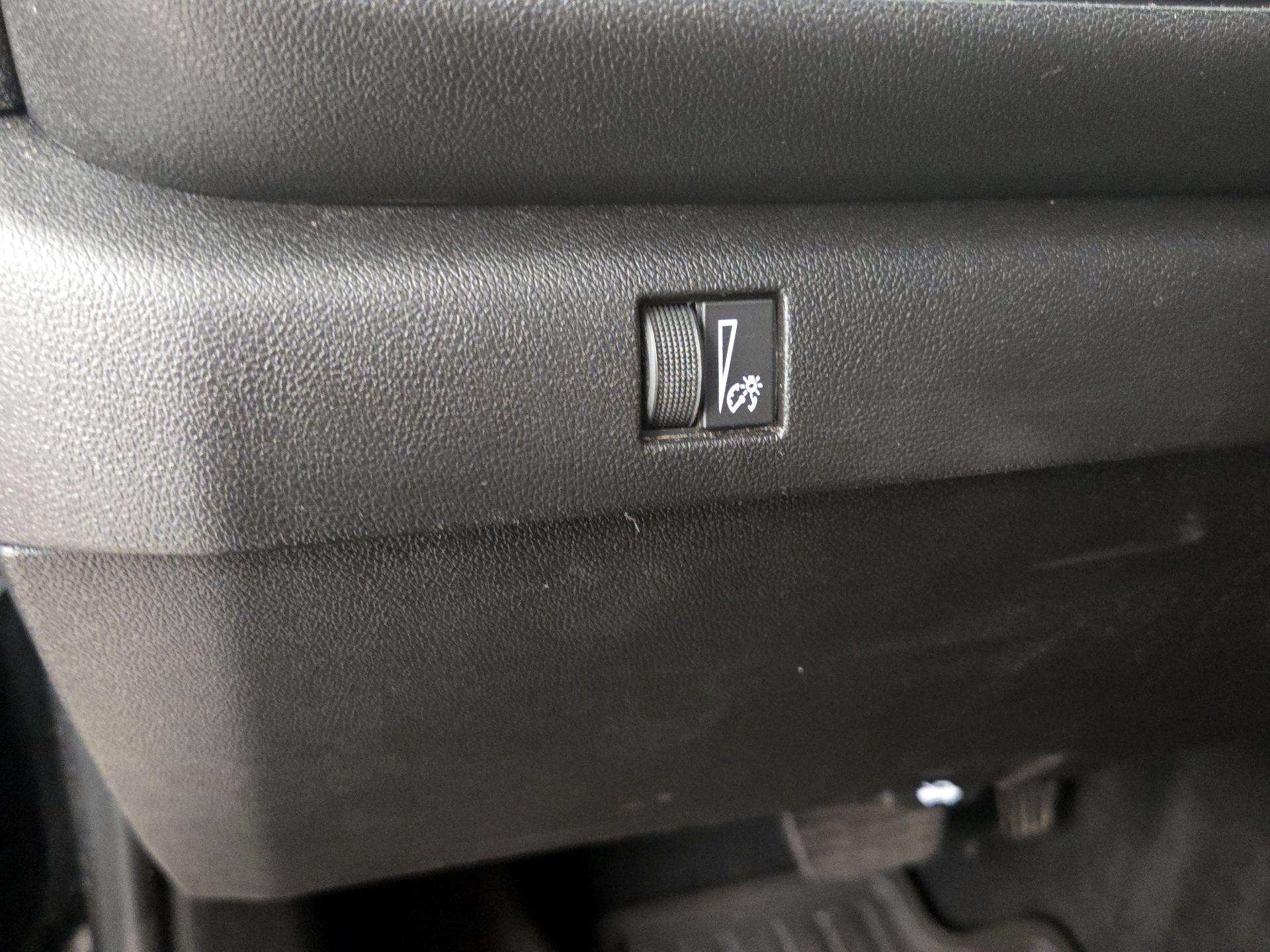 Thumbnail: 2024 Chevrolet Colorado - 13