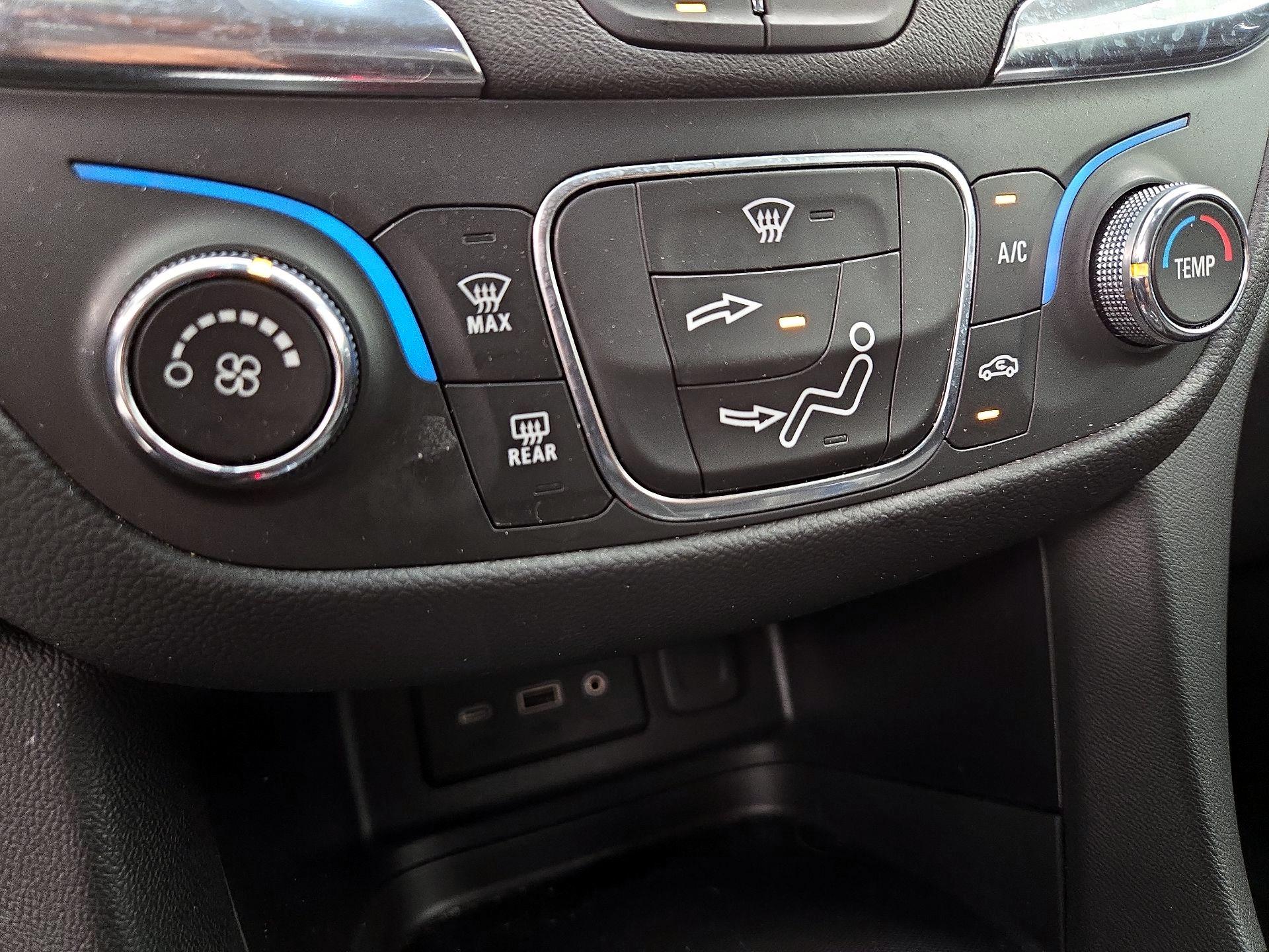 Thumbnail: 2023 Chevrolet Equinox - 16