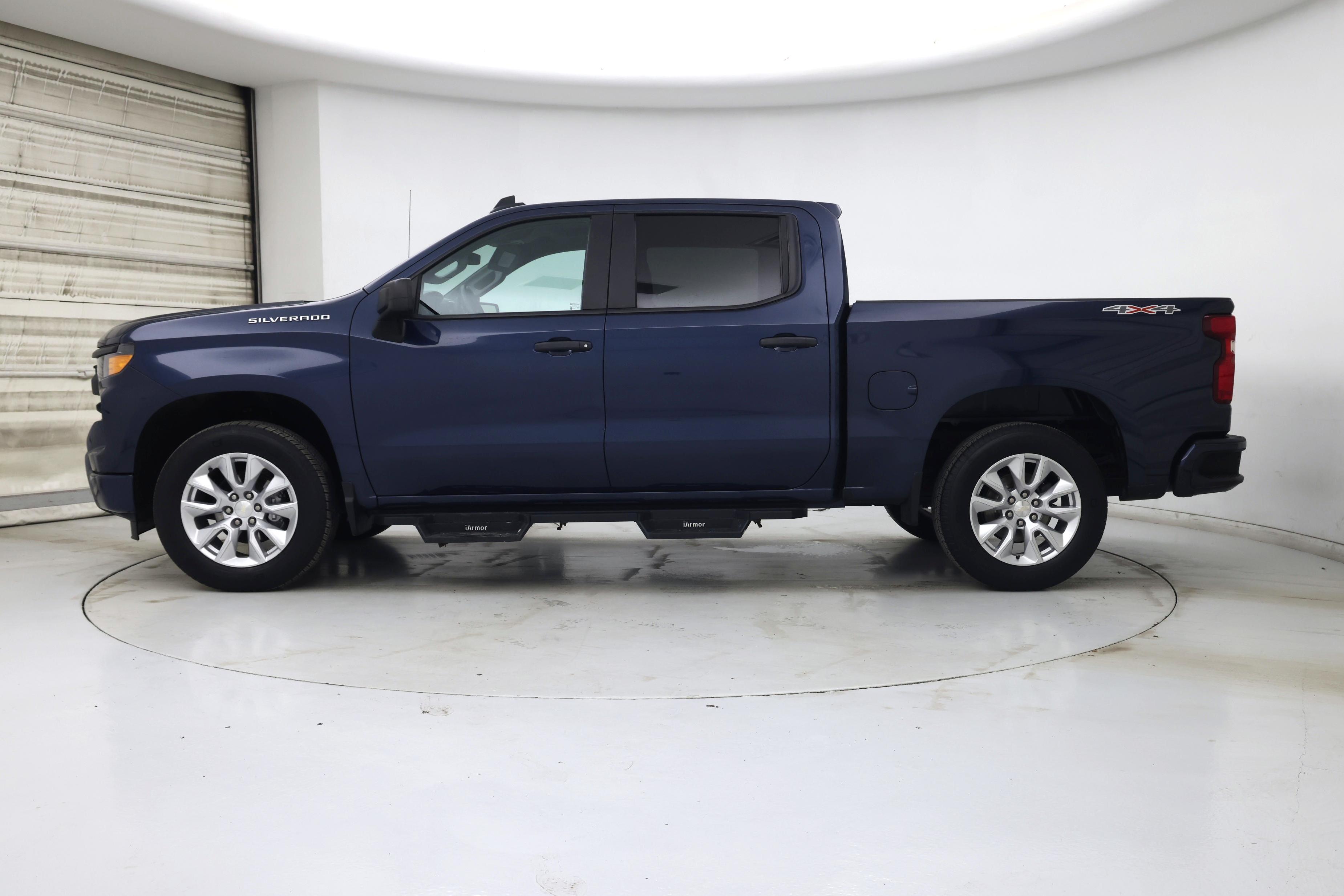 Thumbnail: 2022 Chevrolet Silverado 1500 - 3