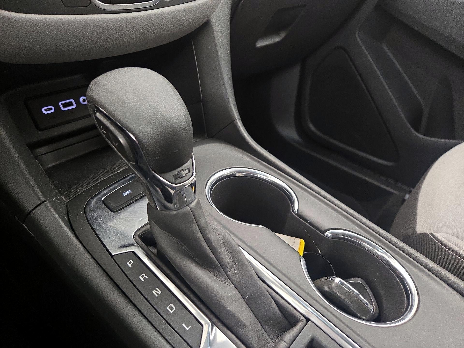 Thumbnail: 2022 Chevrolet Equinox - 17