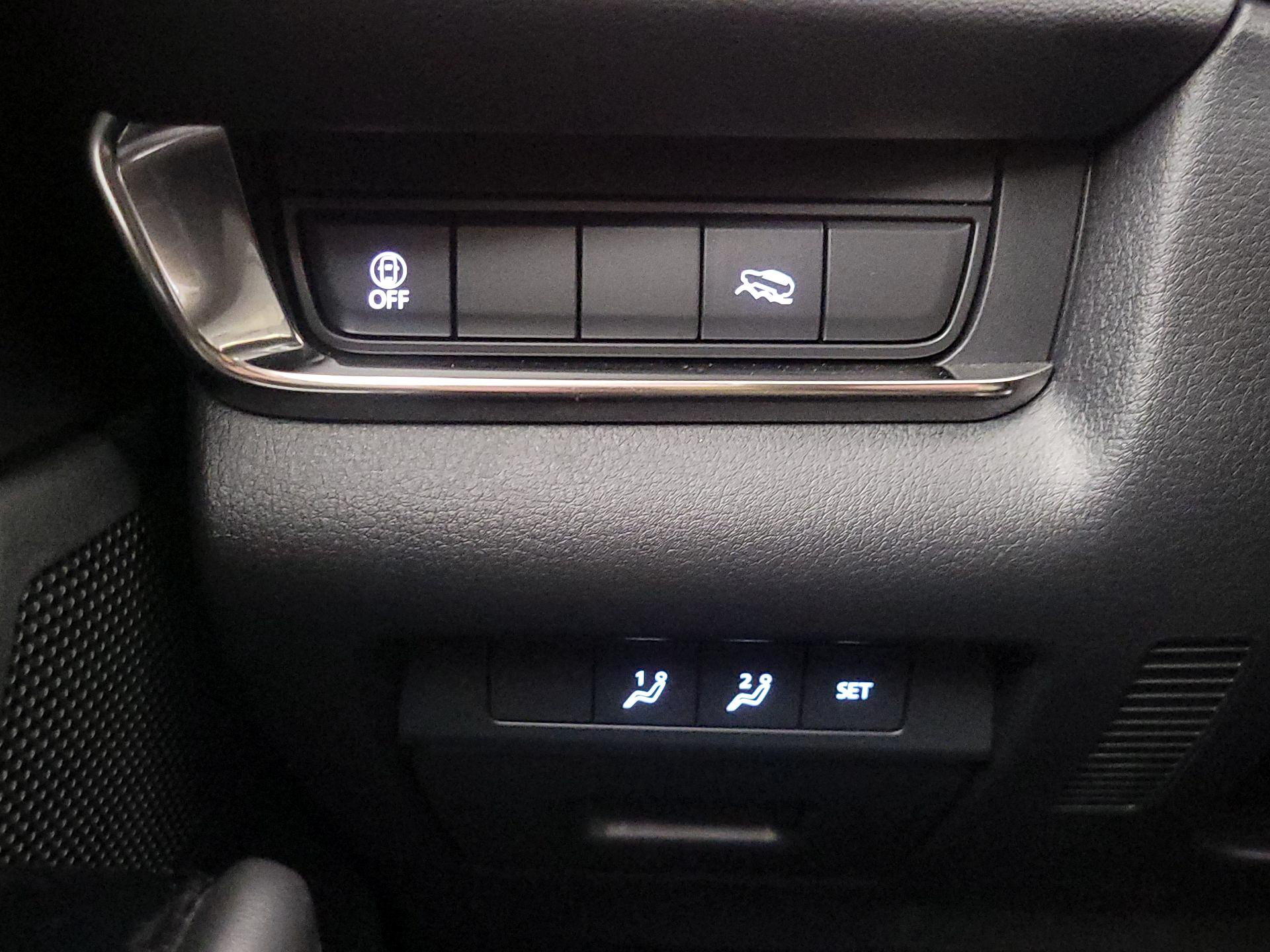 Thumbnail: 2023 Mazda CX-30 - 13