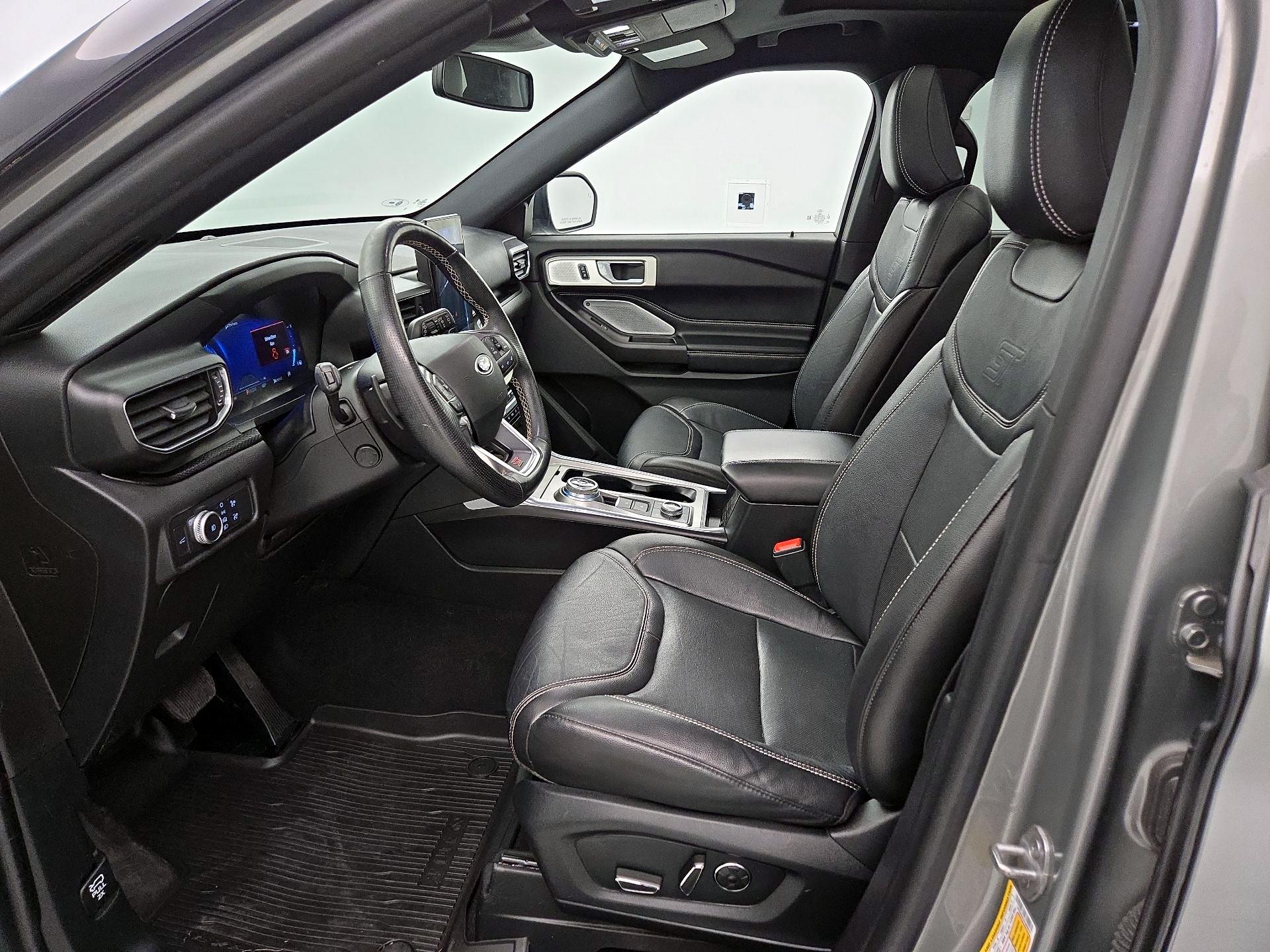 Thumbnail: 2020 Ford Explorer - 11