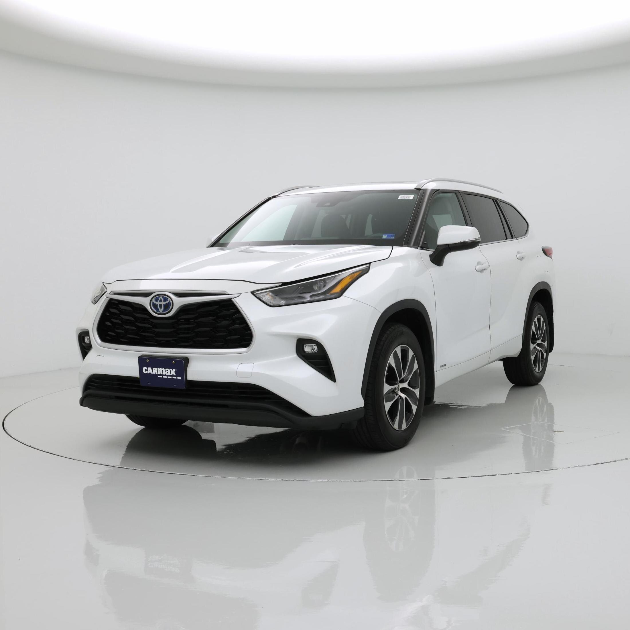 Thumbnail: 2022 Toyota Highlander - 4