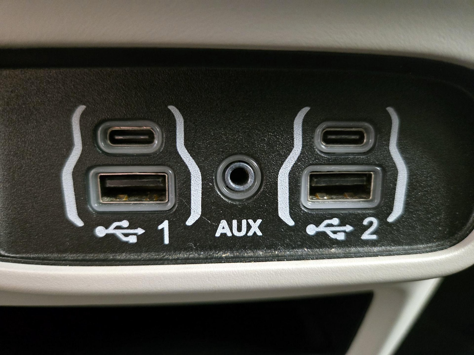 2024 Chrysler Pacifica Touring L - Photo 19