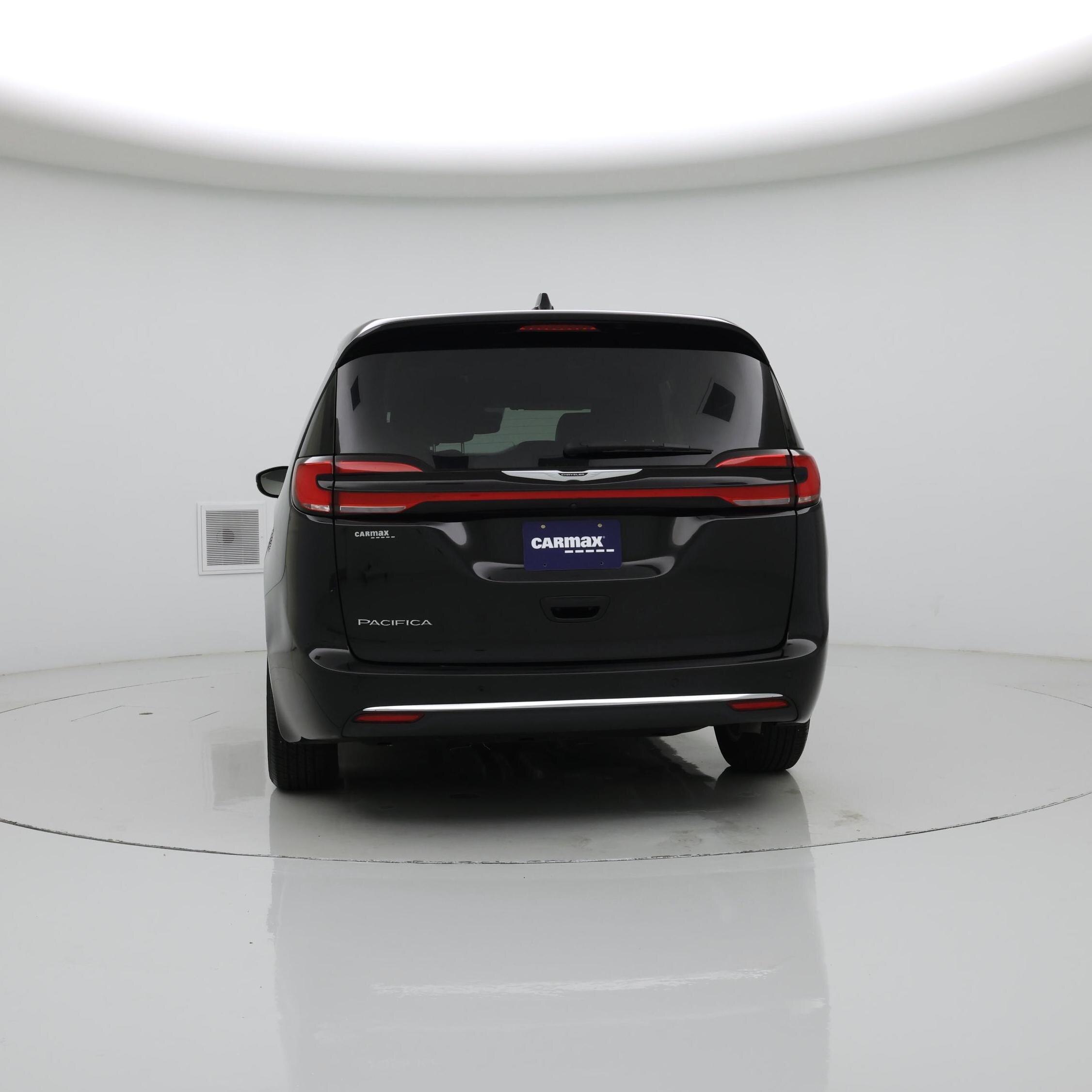 Thumbnail: 2024 Chrysler Pacifica - 6
