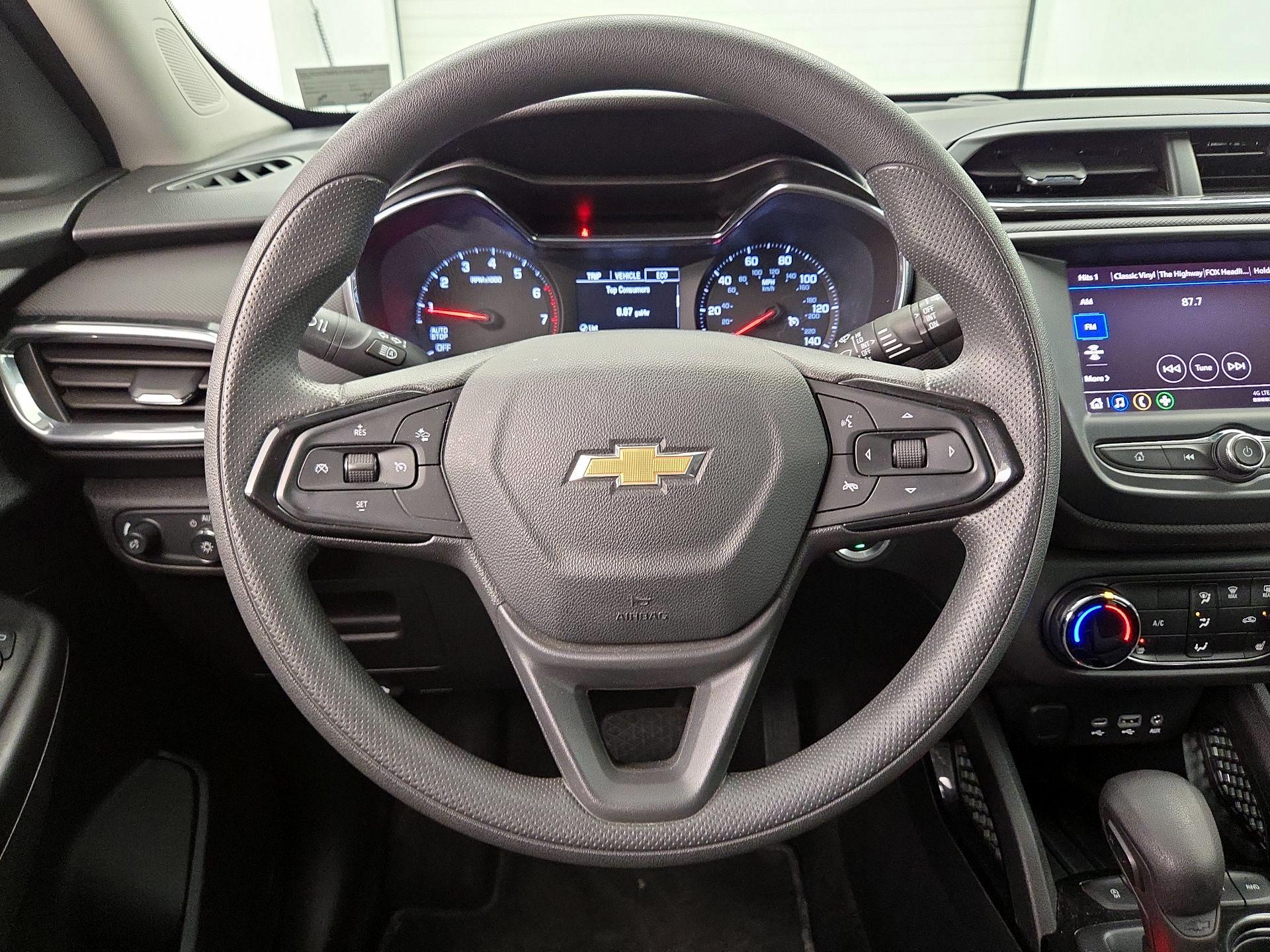 Thumbnail: 2022 Chevrolet TrailBlazer - 10