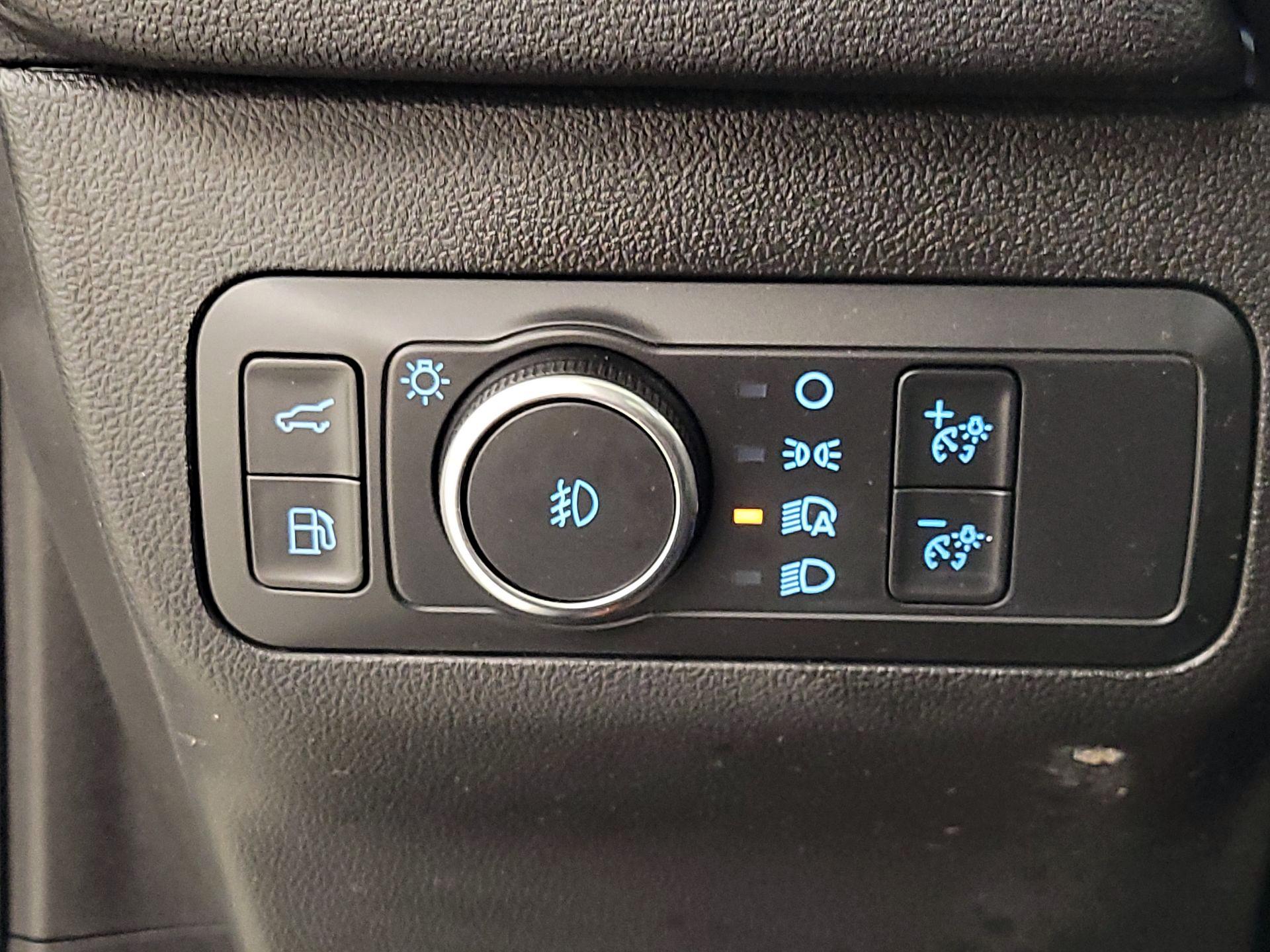 Thumbnail: 2022 Ford Escape - 13