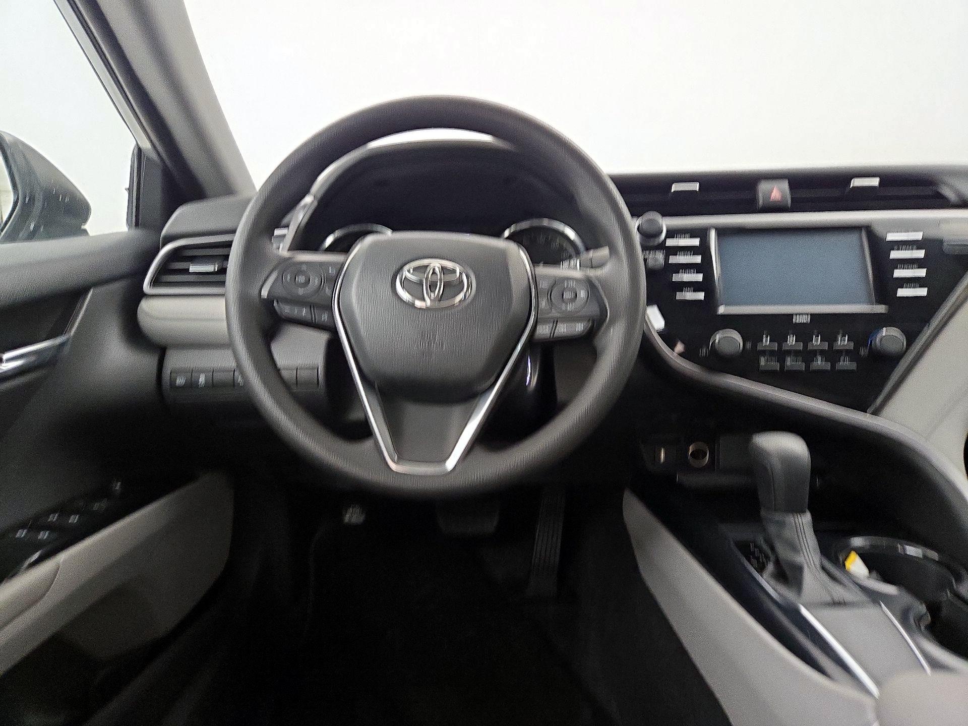 Thumbnail: 2020 Toyota Camry - 10