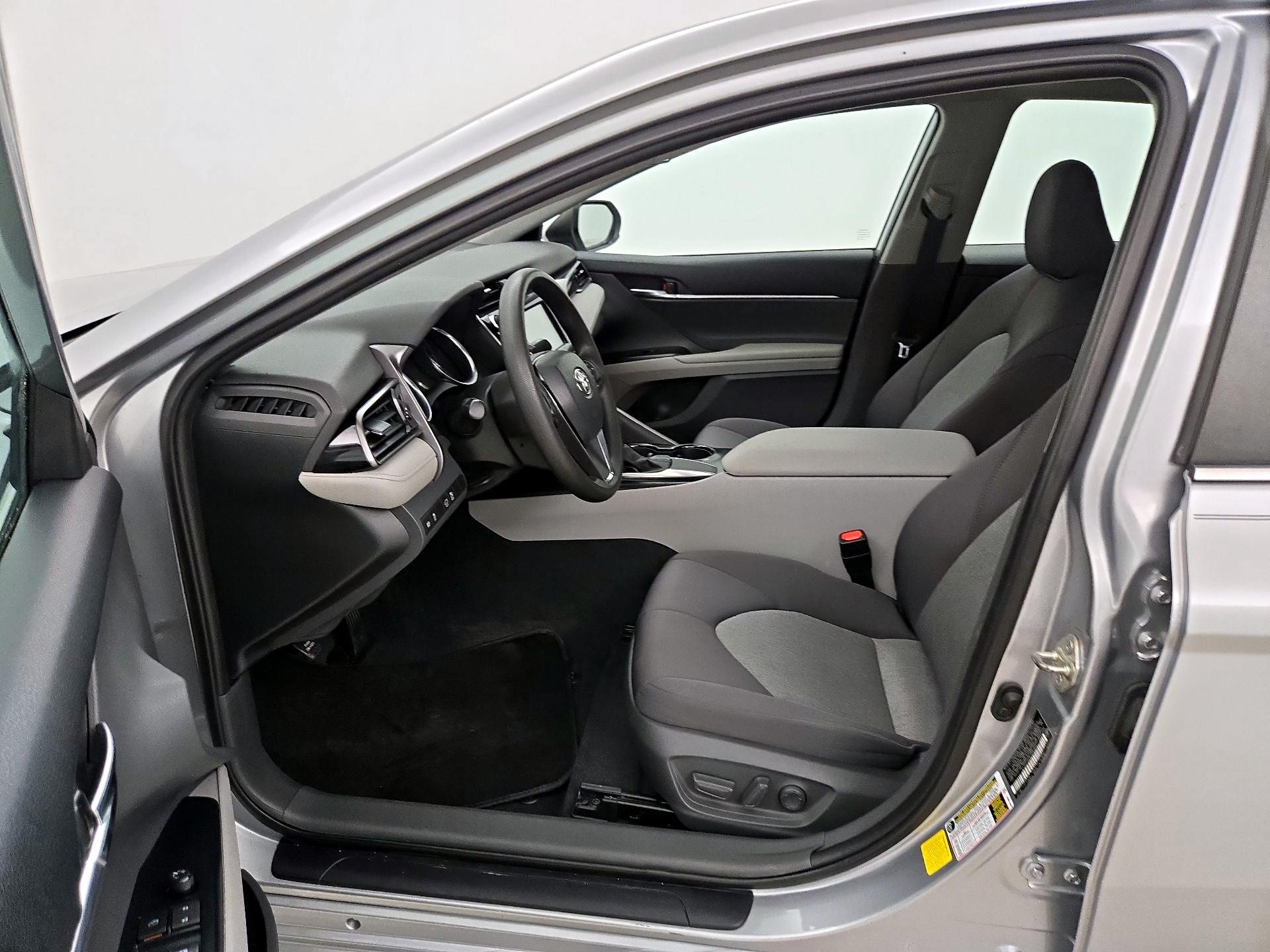 Thumbnail: 2020 Toyota Camry - 11